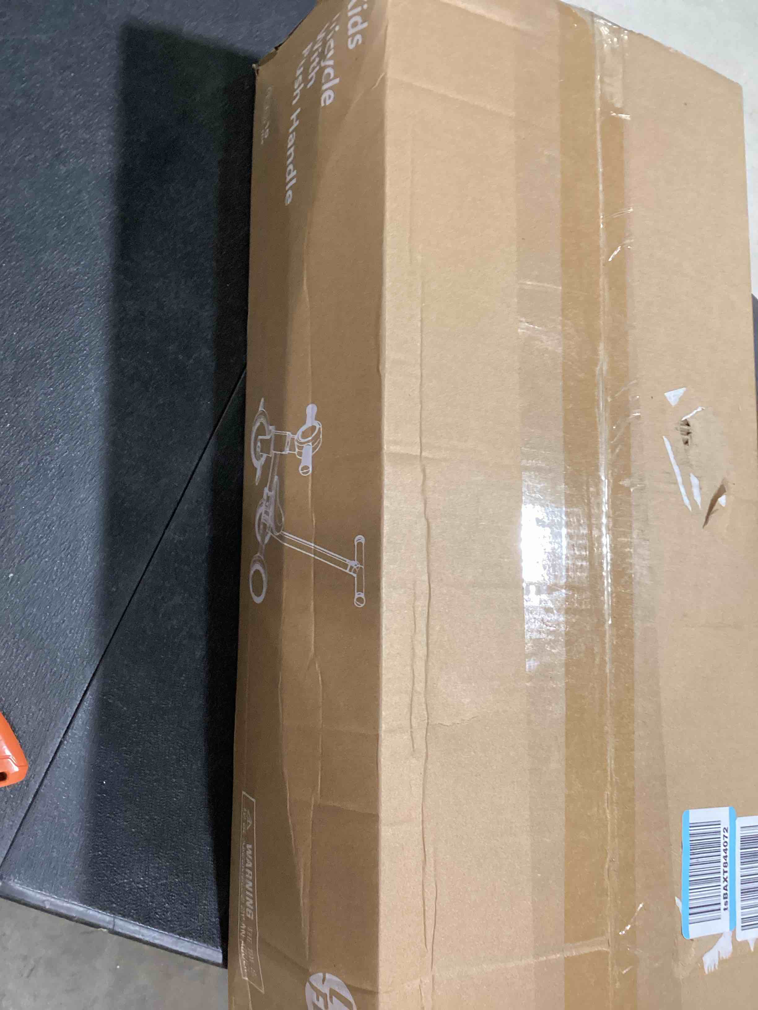https://s3.amazonaws.com/lotting-images-prod/bidfta/PPE1785472_1741095739153.jpeg
