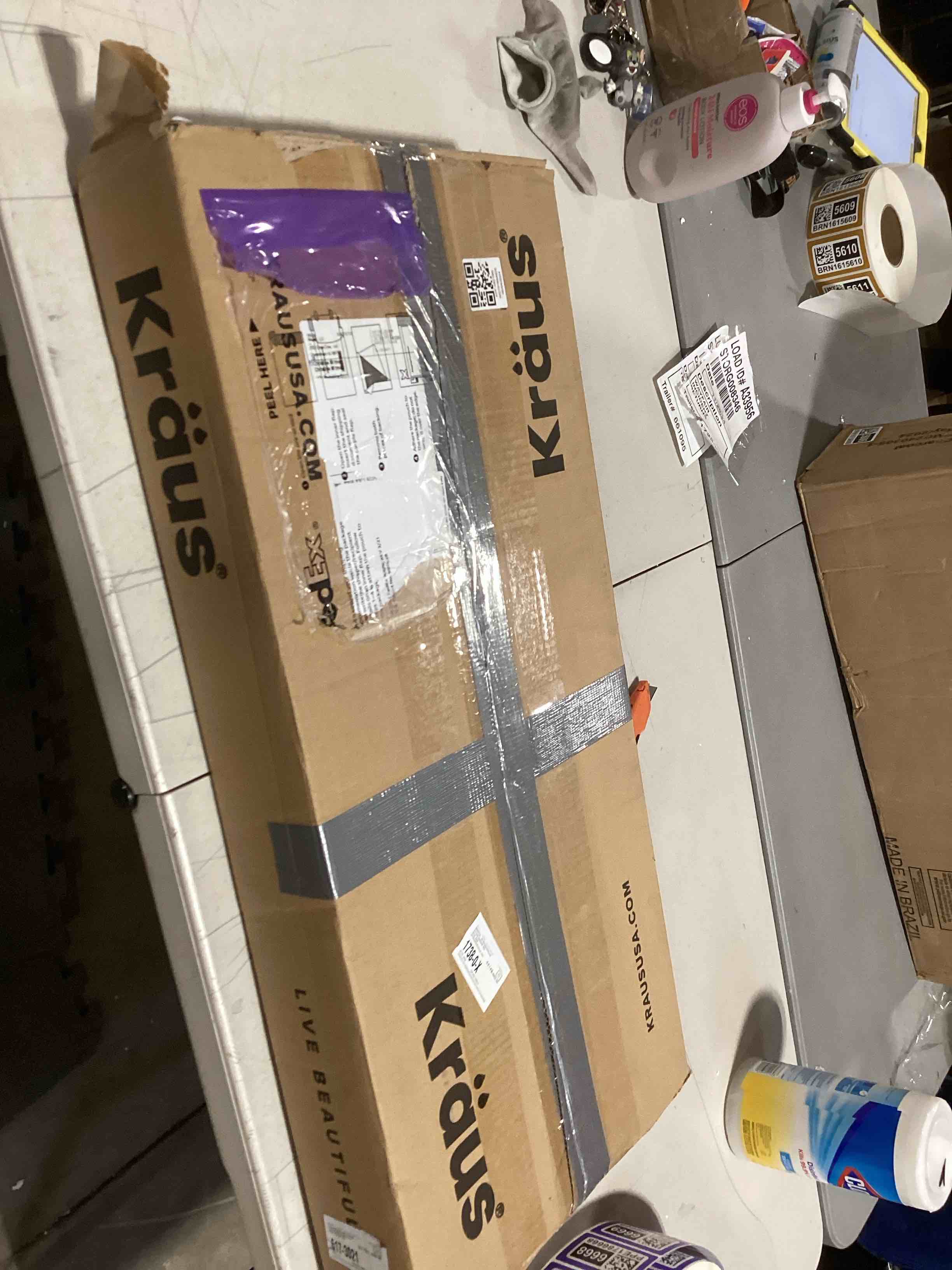 https://s3.amazonaws.com/lotting-images-prod/bidfta/PPE1786665_1734623356701.jpeg