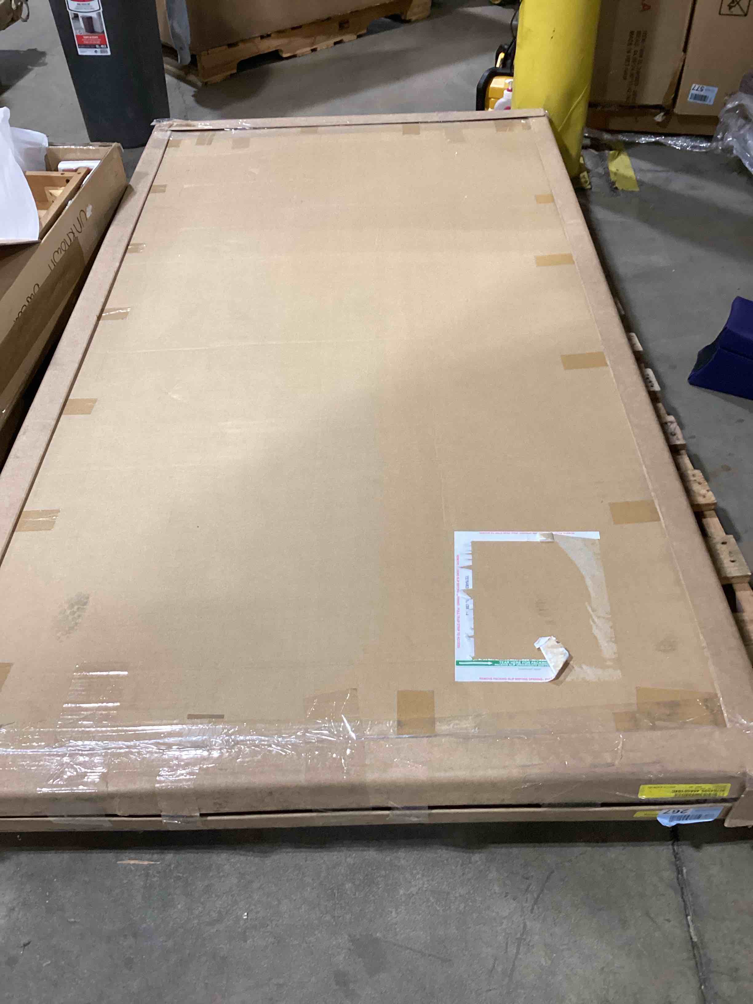 https://s3.amazonaws.com/lotting-images-prod/bidfta/PPE1786714_1734963350847.jpeg