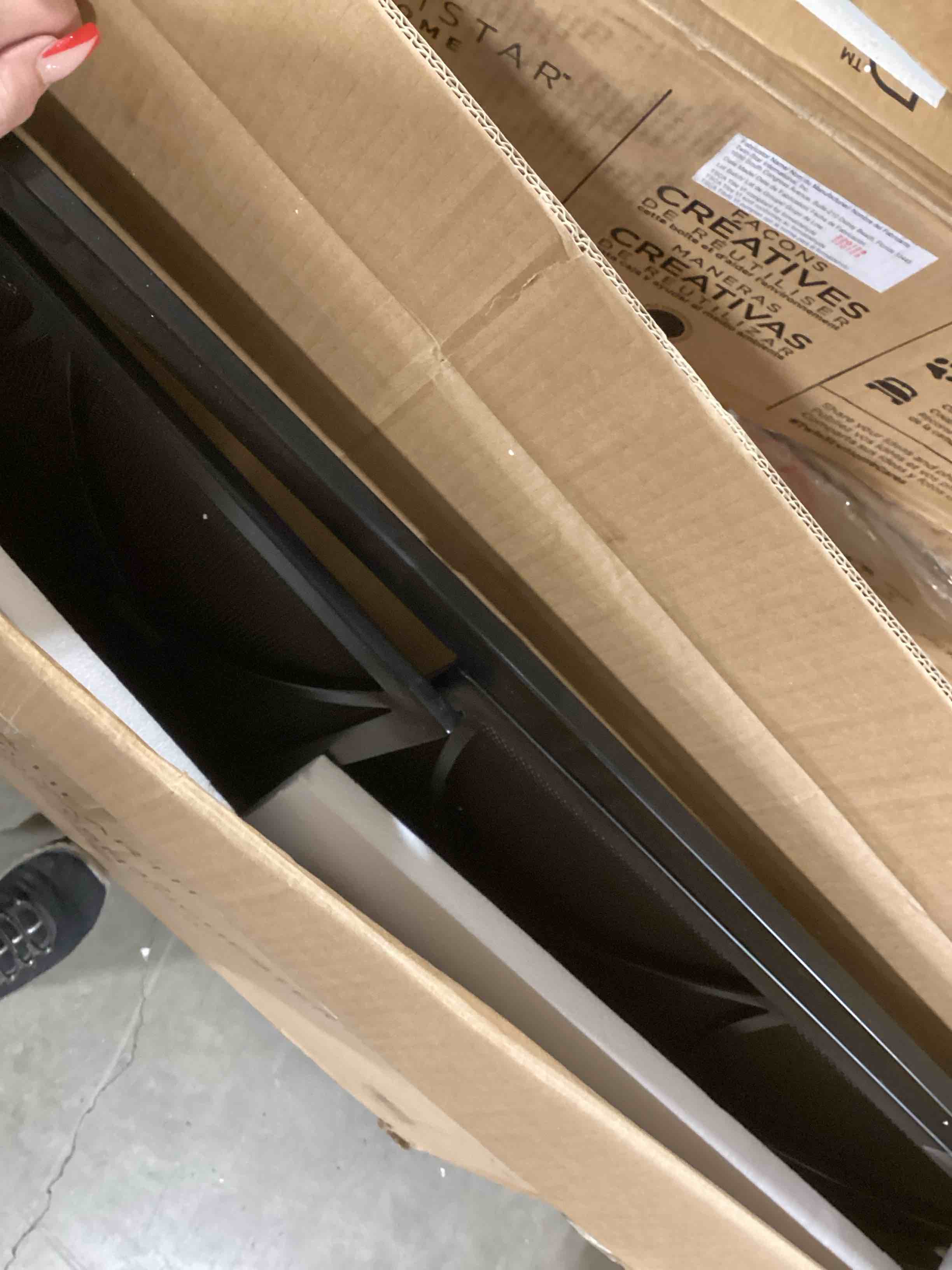 https://s3.amazonaws.com/lotting-images-prod/bidfta/PPE1786810_1734700733433.jpeg