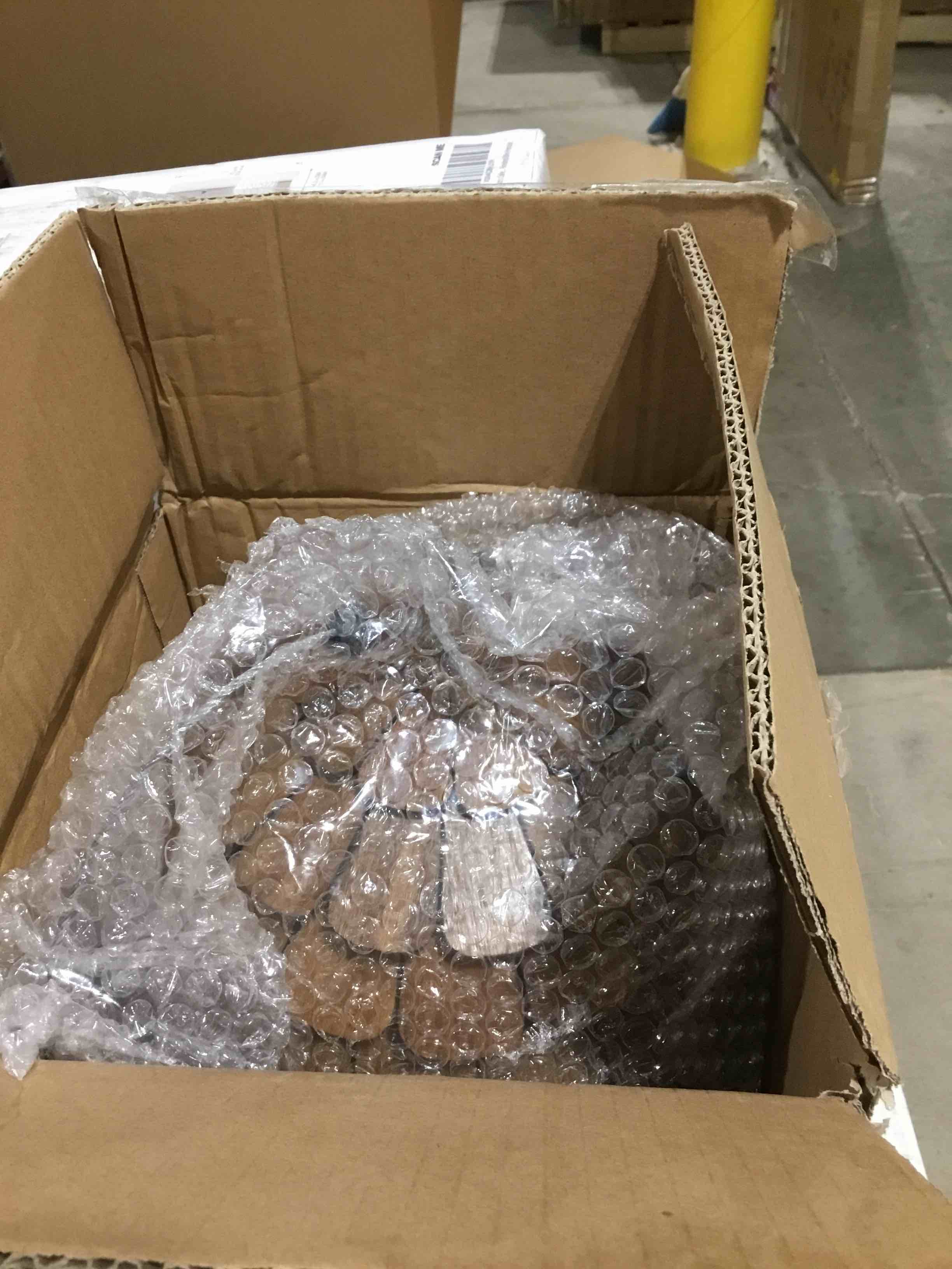 https://s3.amazonaws.com/lotting-images-prod/bidfta/PPE1786827_1735051493573.jpeg