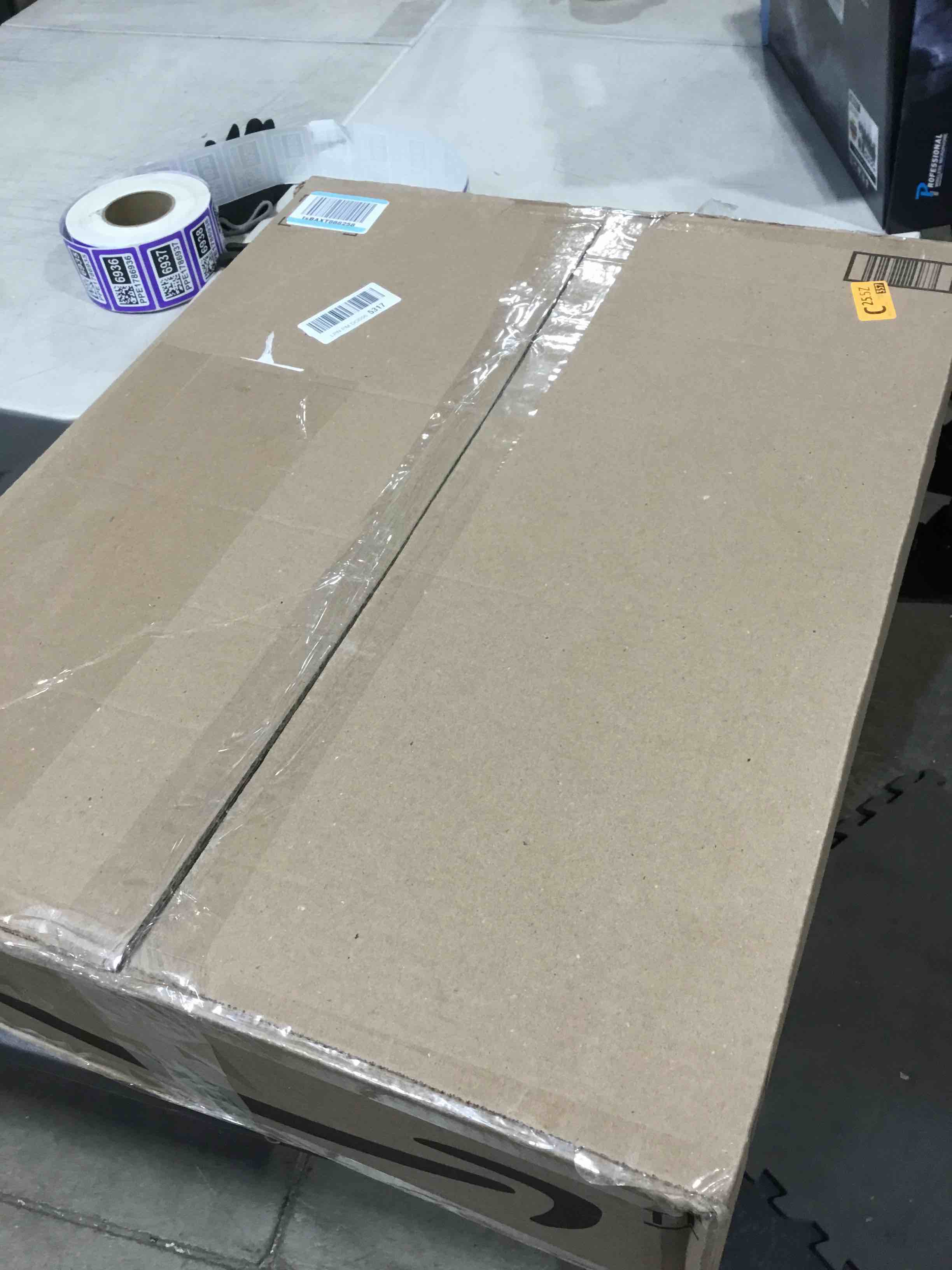 https://s3.amazonaws.com/lotting-images-prod/bidfta/PPE1786922_1736180604463.jpeg