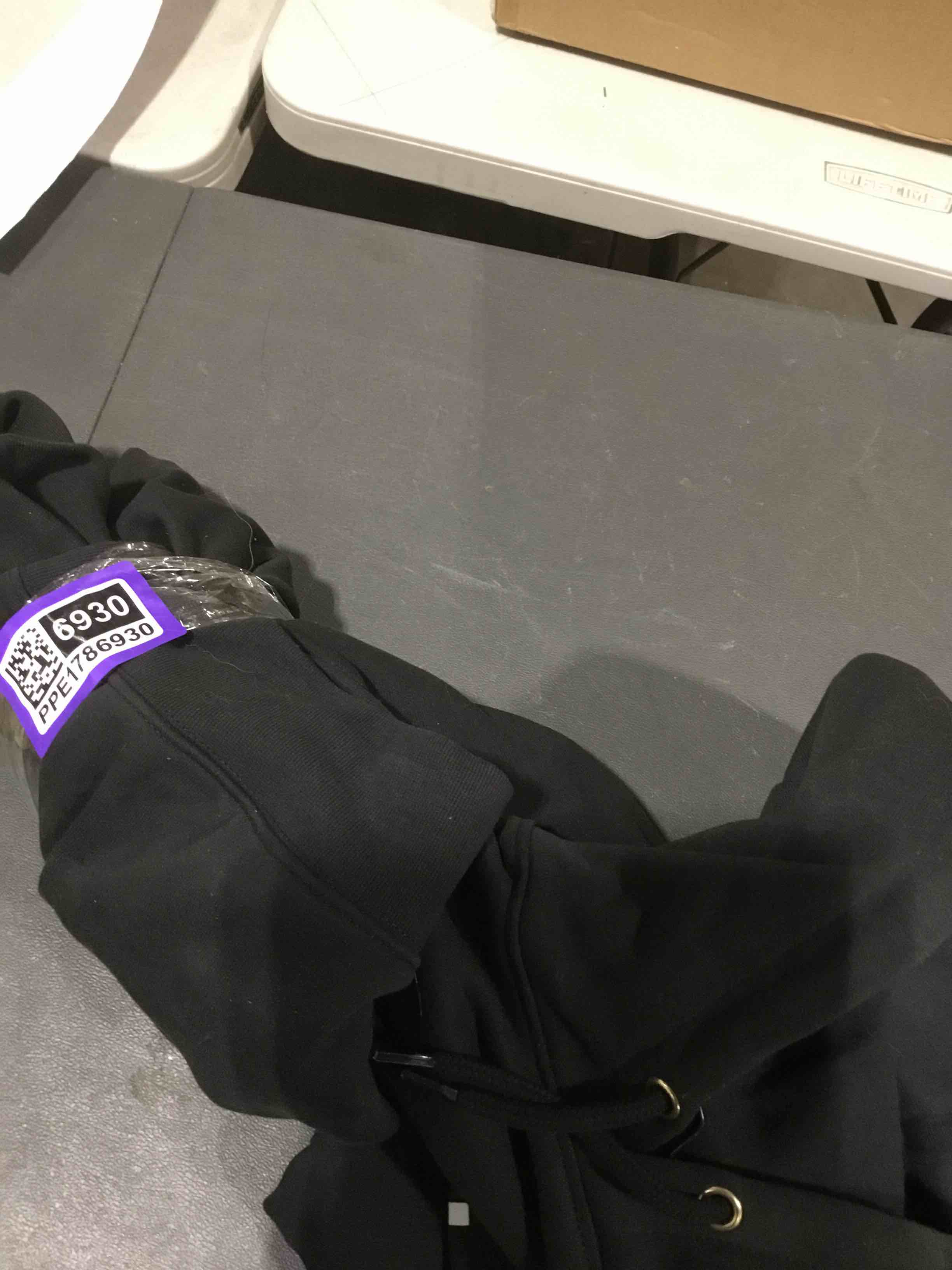https://s3.amazonaws.com/lotting-images-prod/bidfta/PPE1786930_1736187085453.jpeg