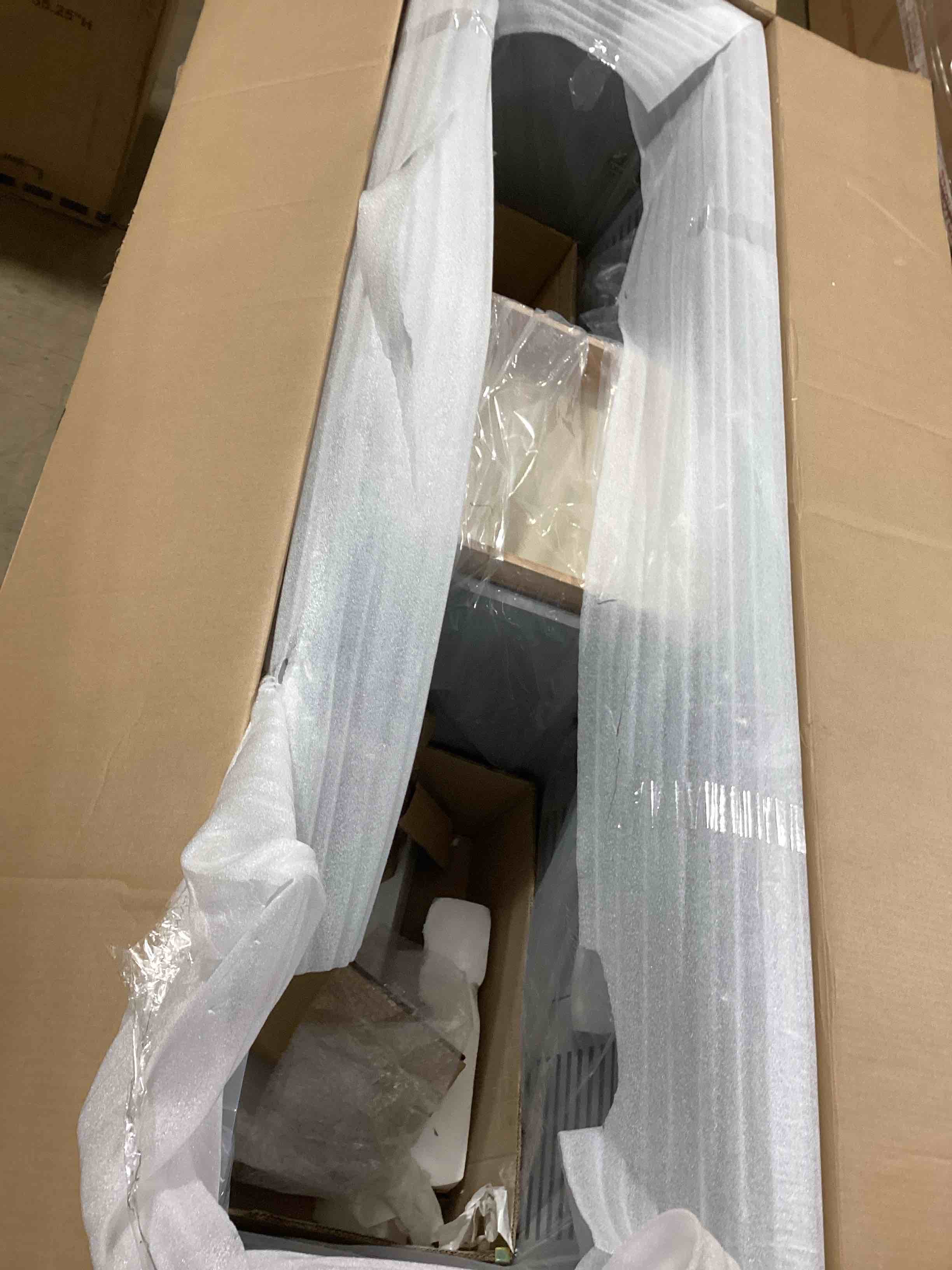 https://s3.amazonaws.com/lotting-images-prod/bidfta/PPE1787554_1738078082870.jpeg