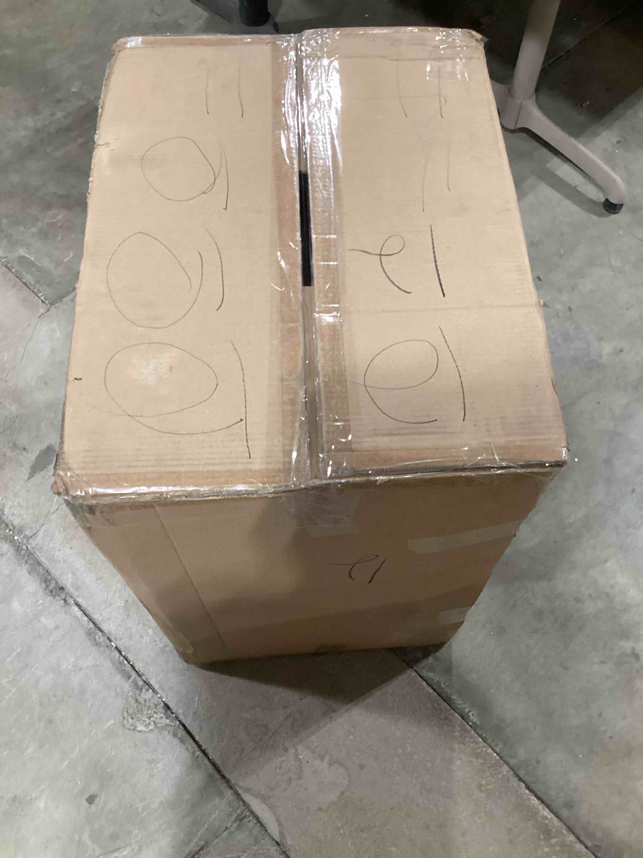 https://s3.amazonaws.com/lotting-images-prod/bidfta/PPE1787766_1738584618029.jpeg