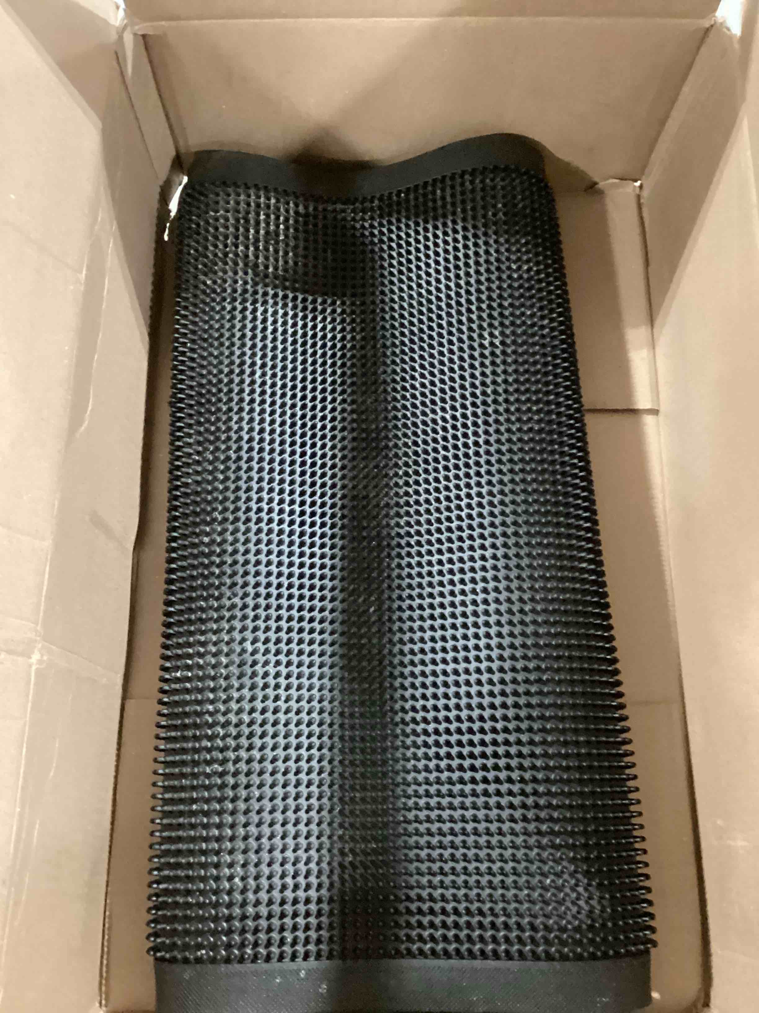 https://s3.amazonaws.com/lotting-images-prod/bidfta/PPE1788306_1740666602160.jpeg