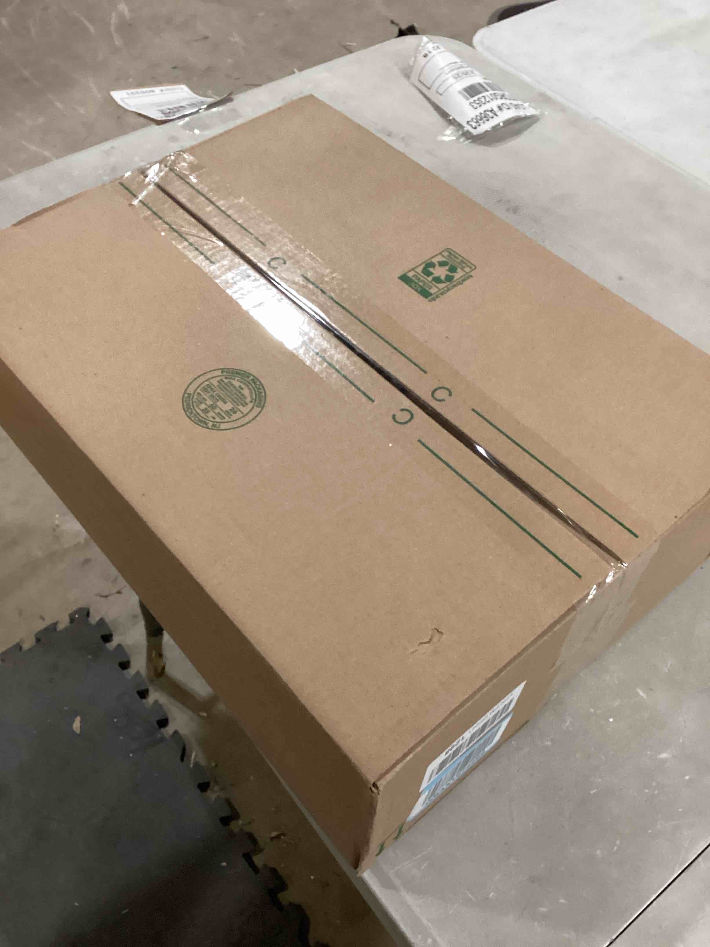 https://s3.amazonaws.com/lotting-images-prod/bidfta/PPE1788308_1740666793761.jpeg
