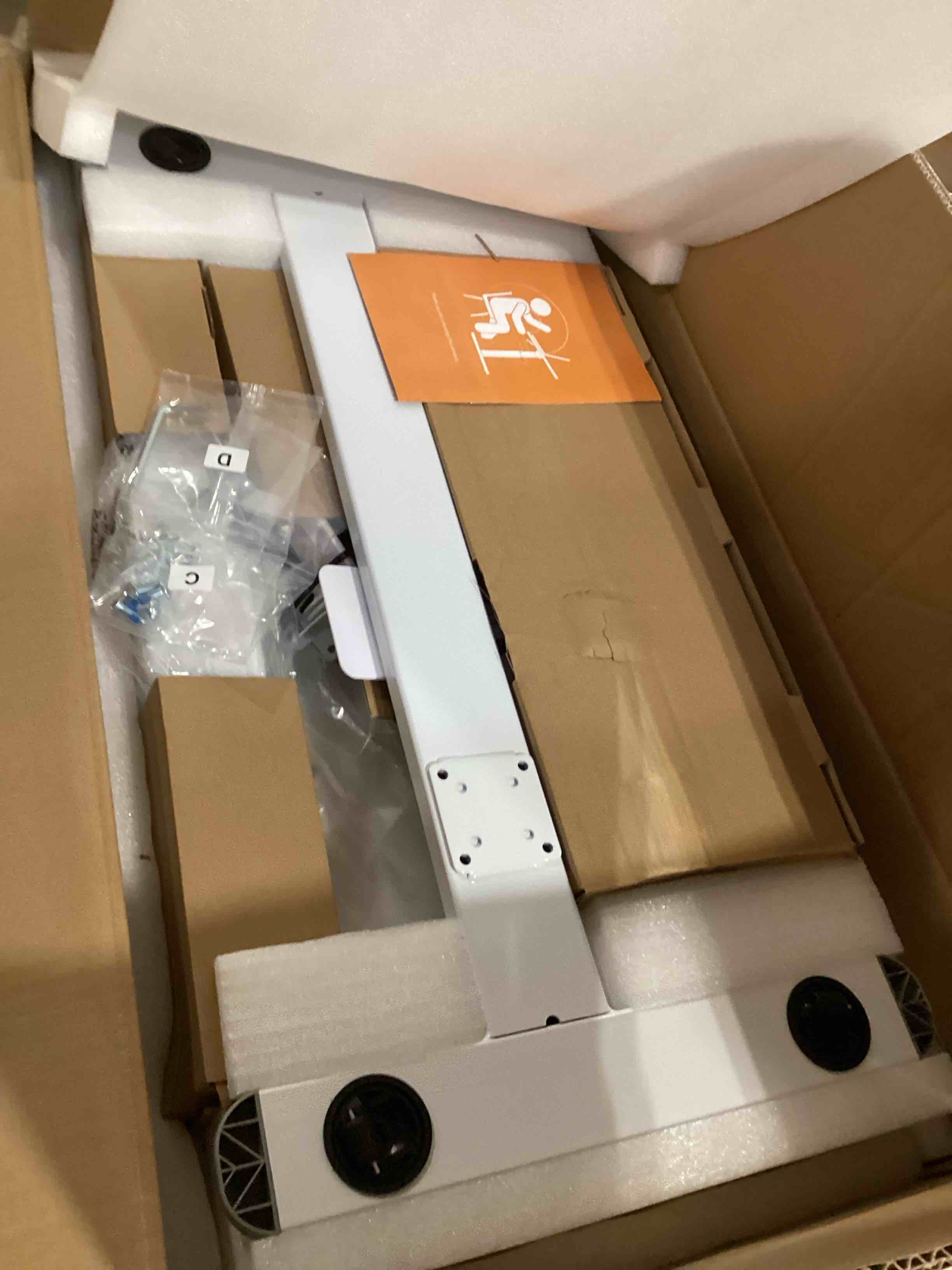 https://s3.amazonaws.com/lotting-images-prod/bidfta/PPE1789175_1741353839388.jpeg
