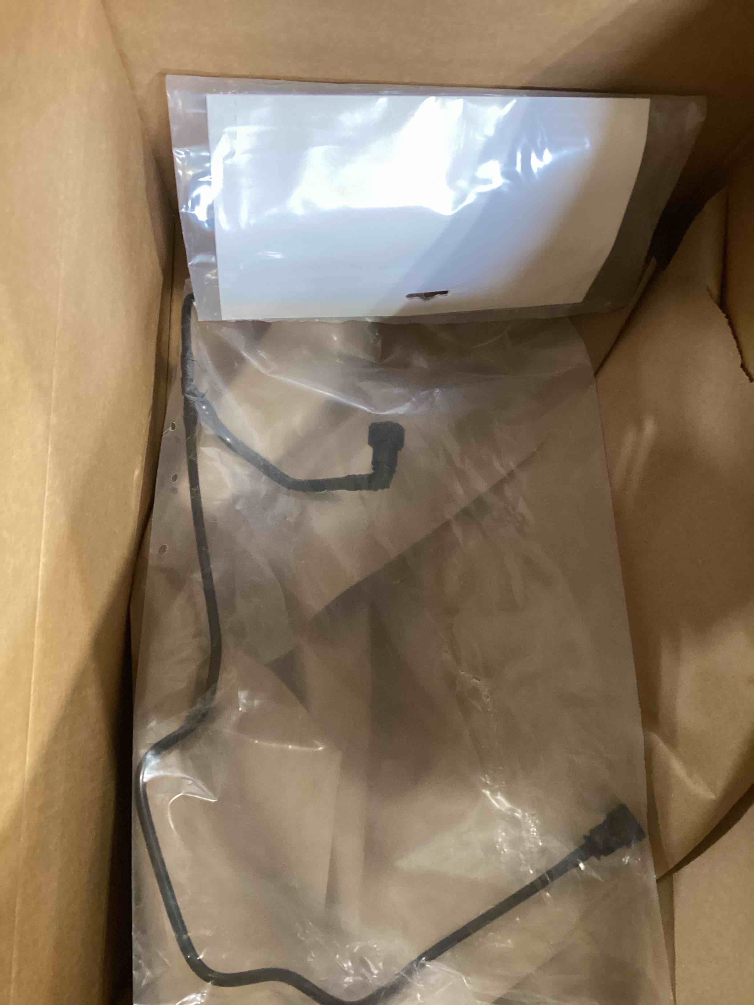 https://s3.amazonaws.com/lotting-images-prod/bidfta/PPE1789691_1741805502761.jpeg