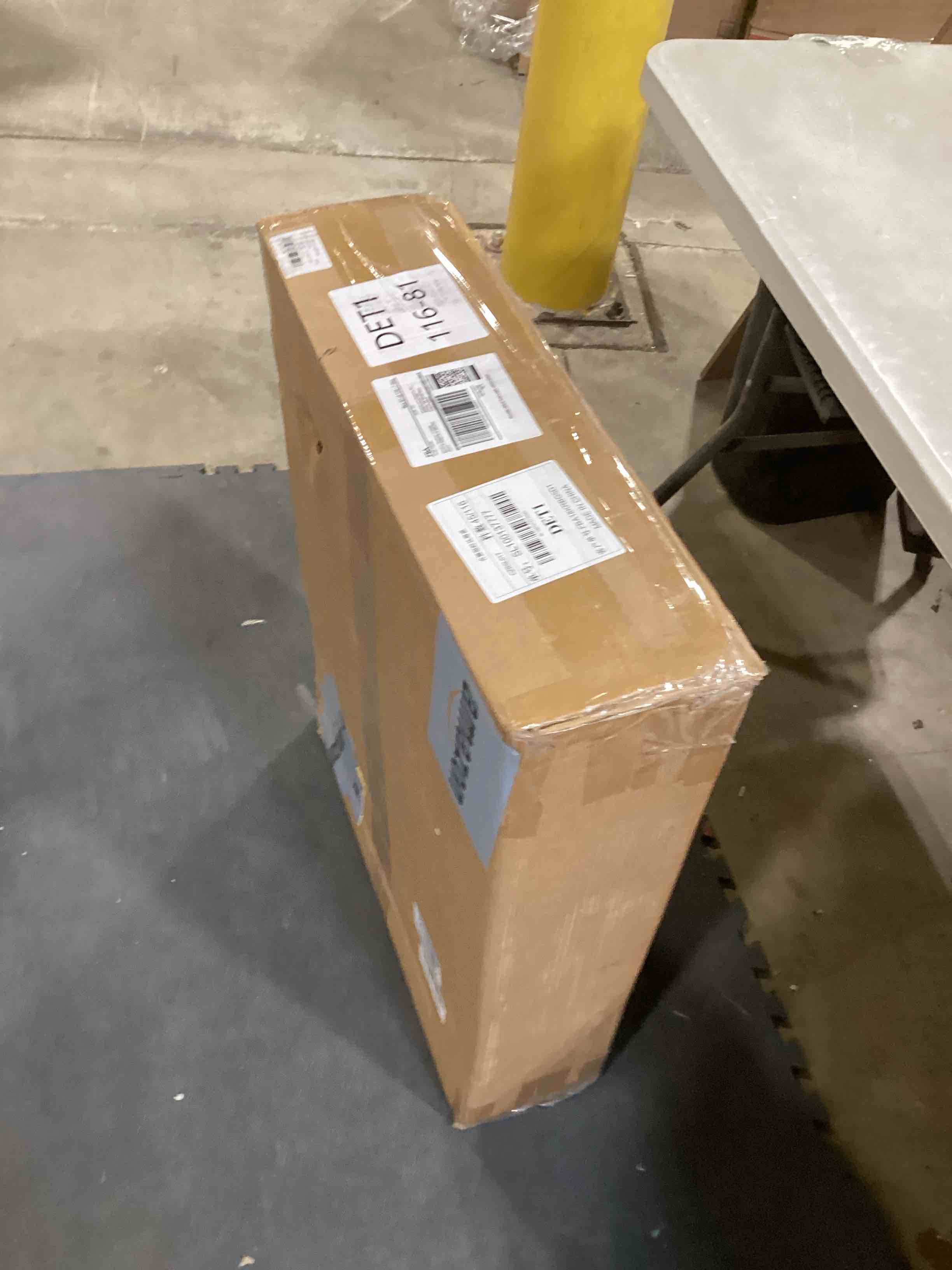 https://s3.amazonaws.com/lotting-images-prod/bidfta/PPE1789948_1741977295060.jpeg
