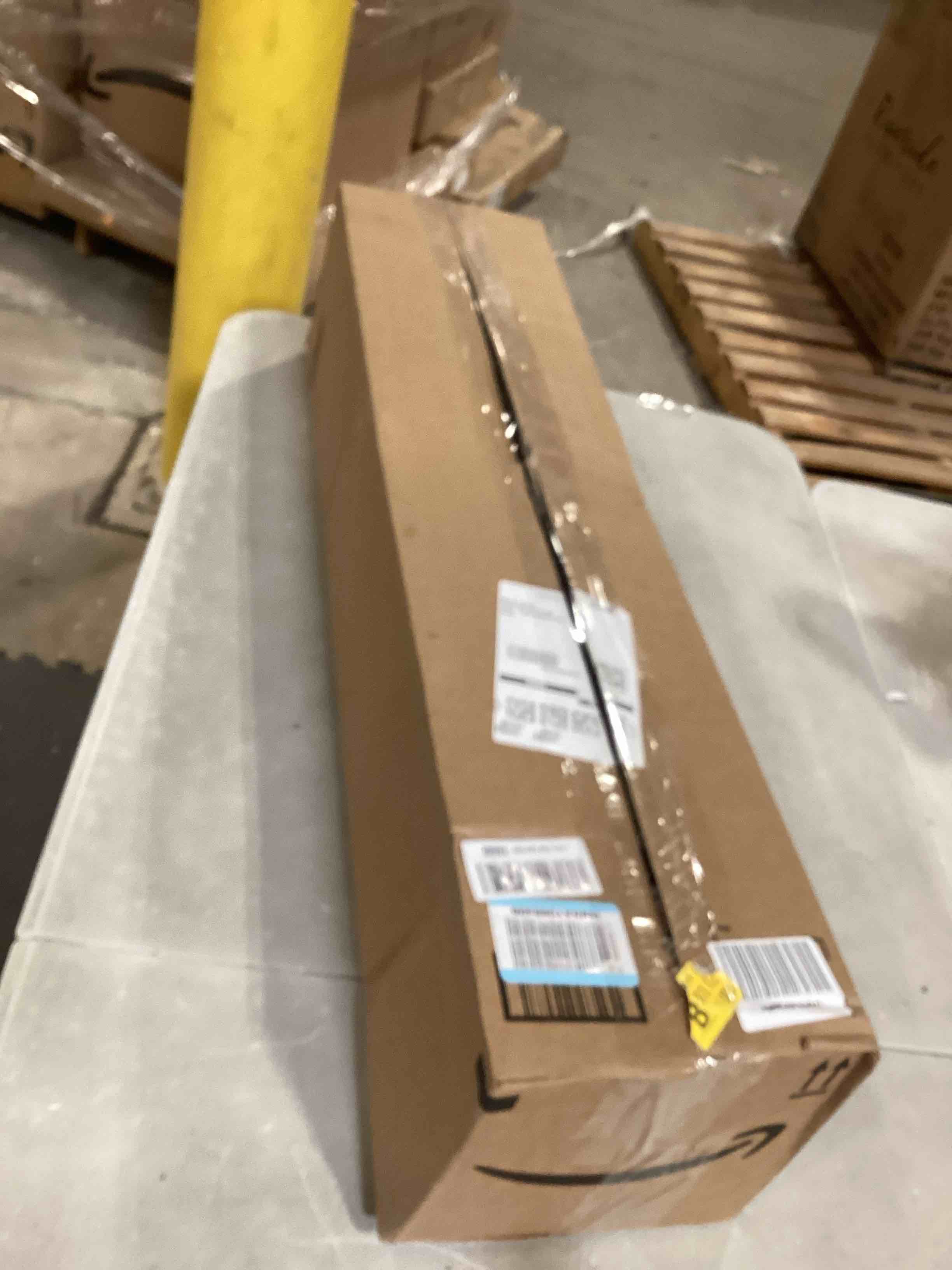 https://s3.amazonaws.com/lotting-images-prod/bidfta/PPE1790462_1742577597128.jpeg