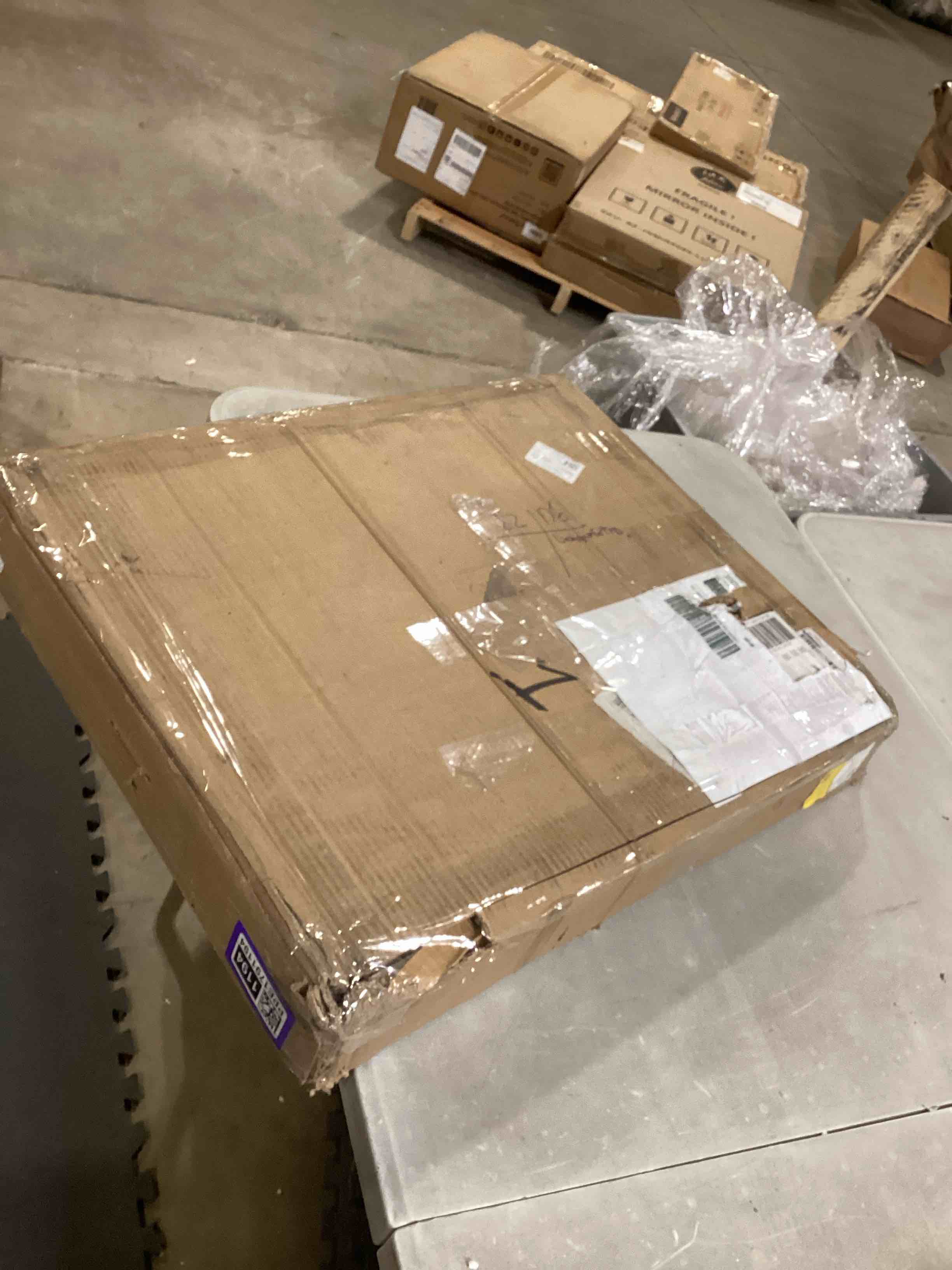 https://s3.amazonaws.com/lotting-images-prod/bidfta/PPE1791194_1743533124629.jpeg