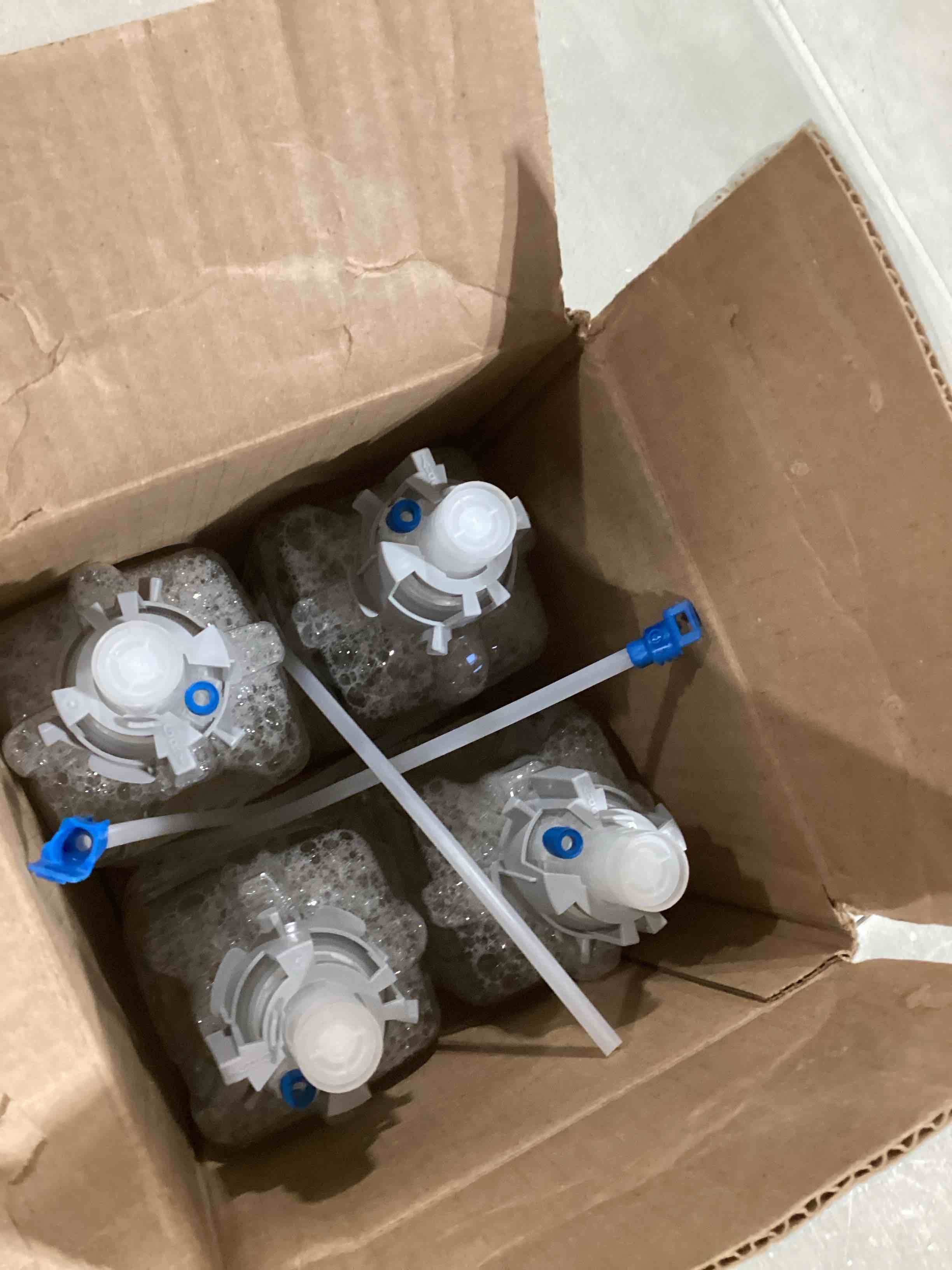 https://s3.amazonaws.com/lotting-images-prod/bidfta/PPE1791396_1743681595196.jpeg
