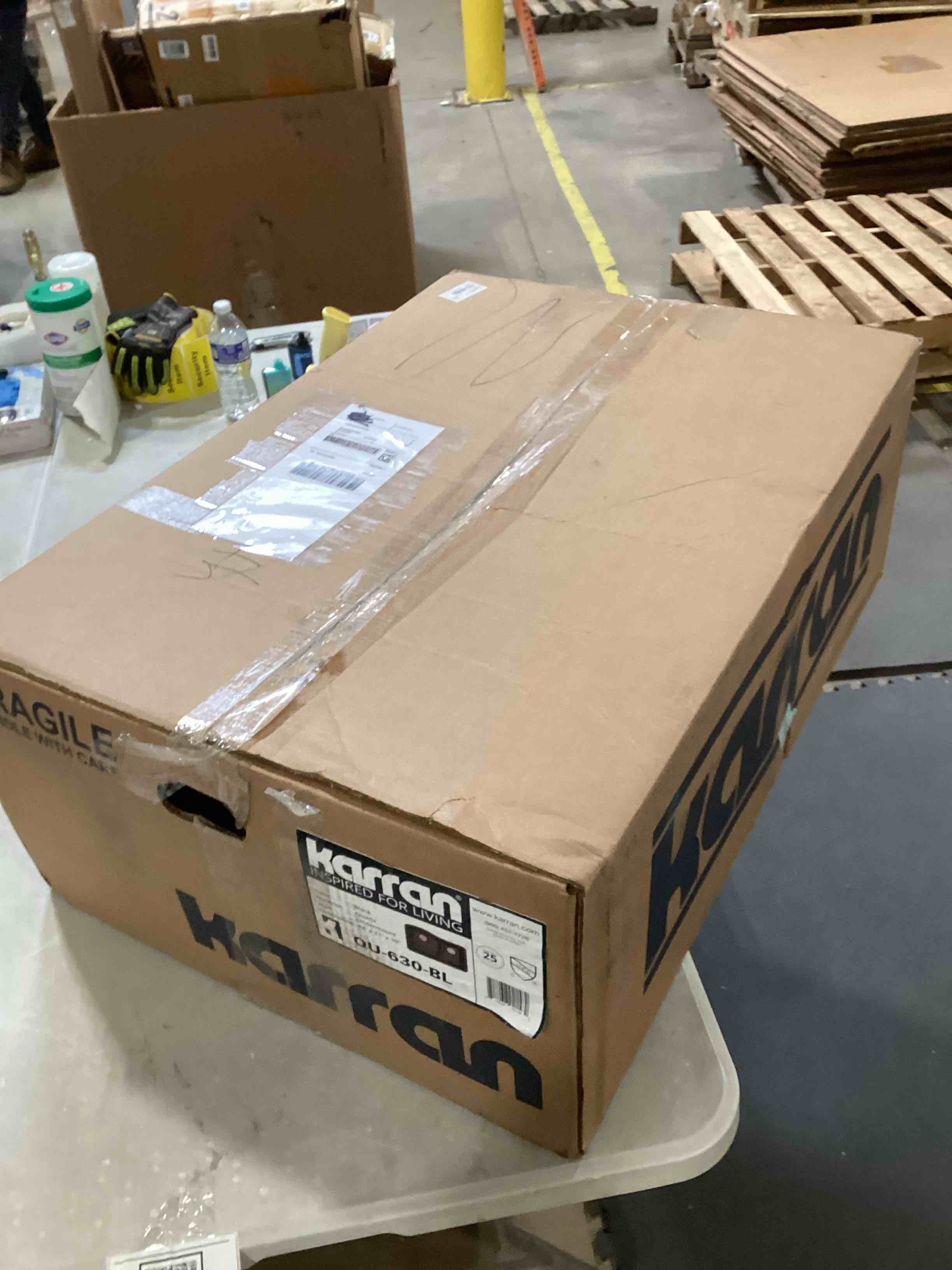 https://s3.amazonaws.com/lotting-images-prod/bidfta/PPE1791796_1744035929813.jpeg