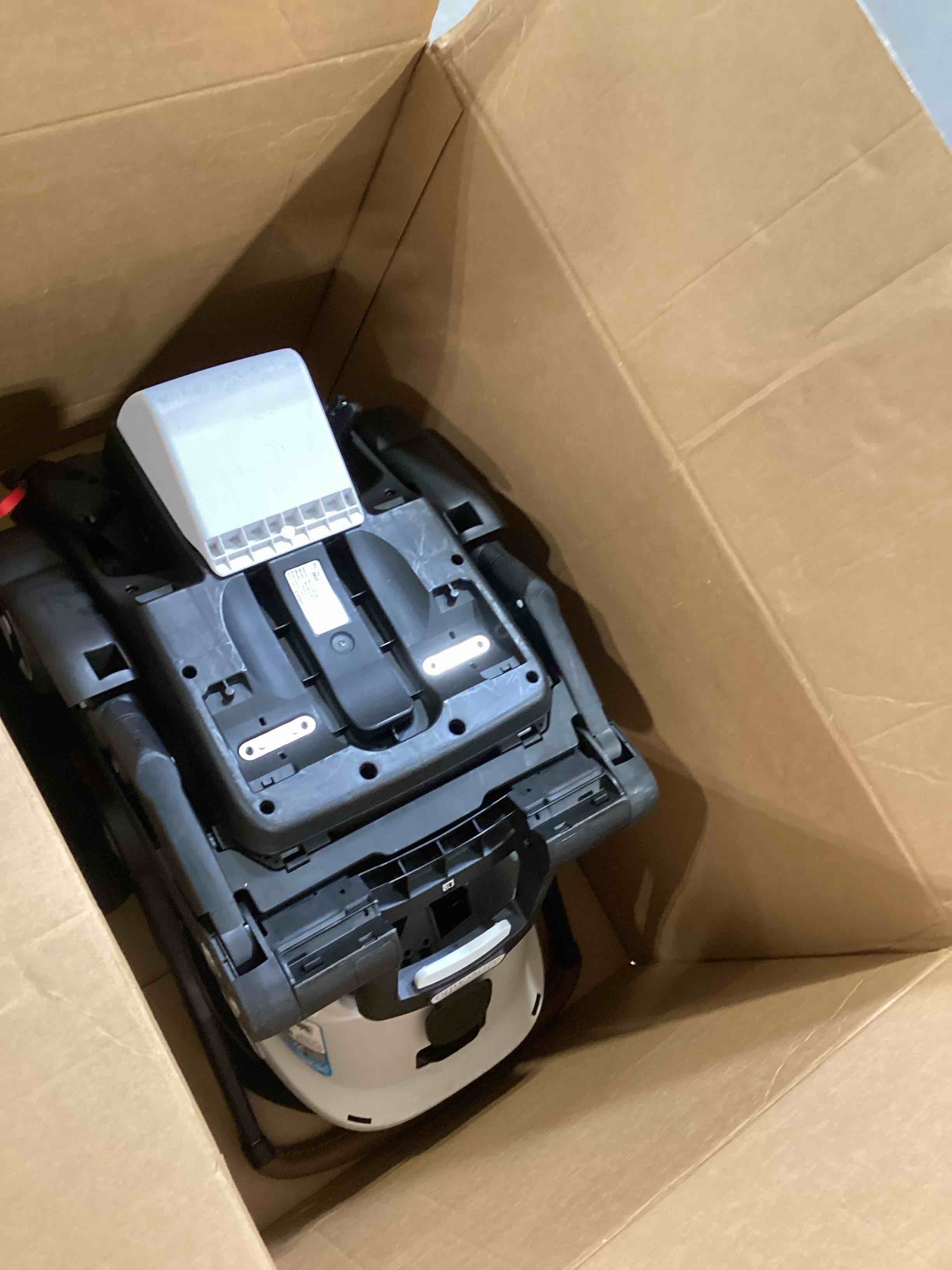 https://s3.amazonaws.com/lotting-images-prod/bidfta/PPE1791811_1744037376504.jpeg