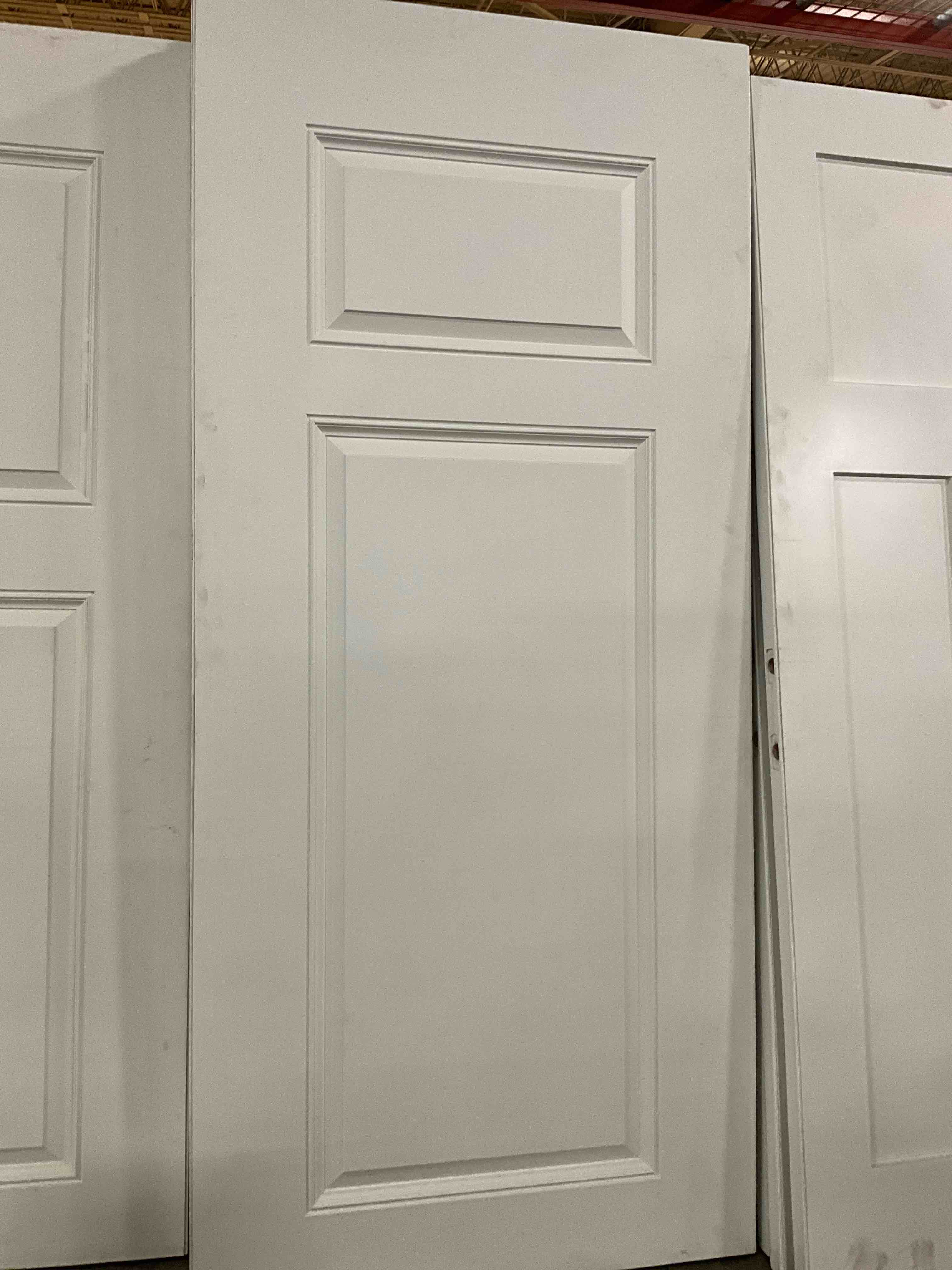 https://s3.amazonaws.com/lotting-images-prod/bidfta/PPE1793055_1748716922999.jpeg