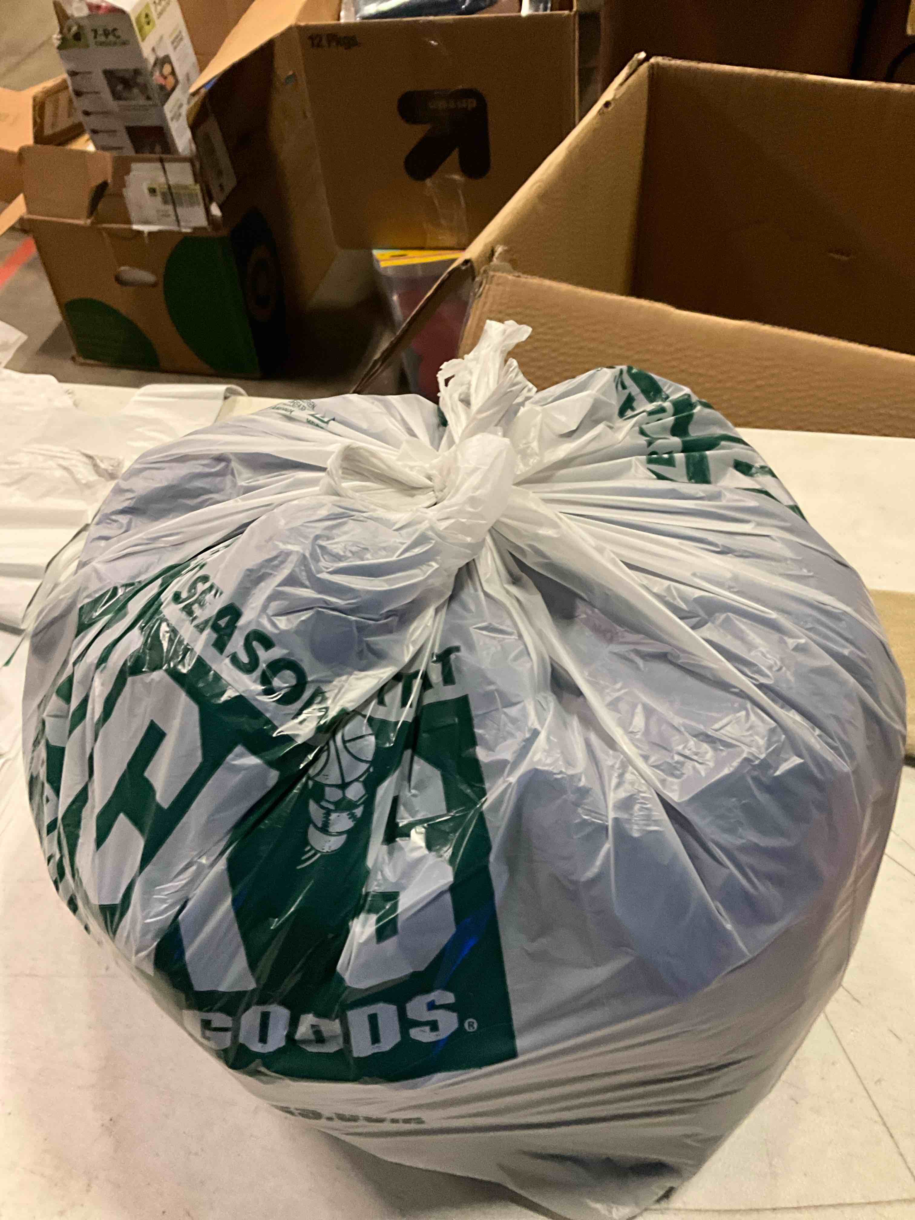 https://s3.amazonaws.com/lotting-images-prod/bidfta/PPE1793587_1752153670864.jpeg