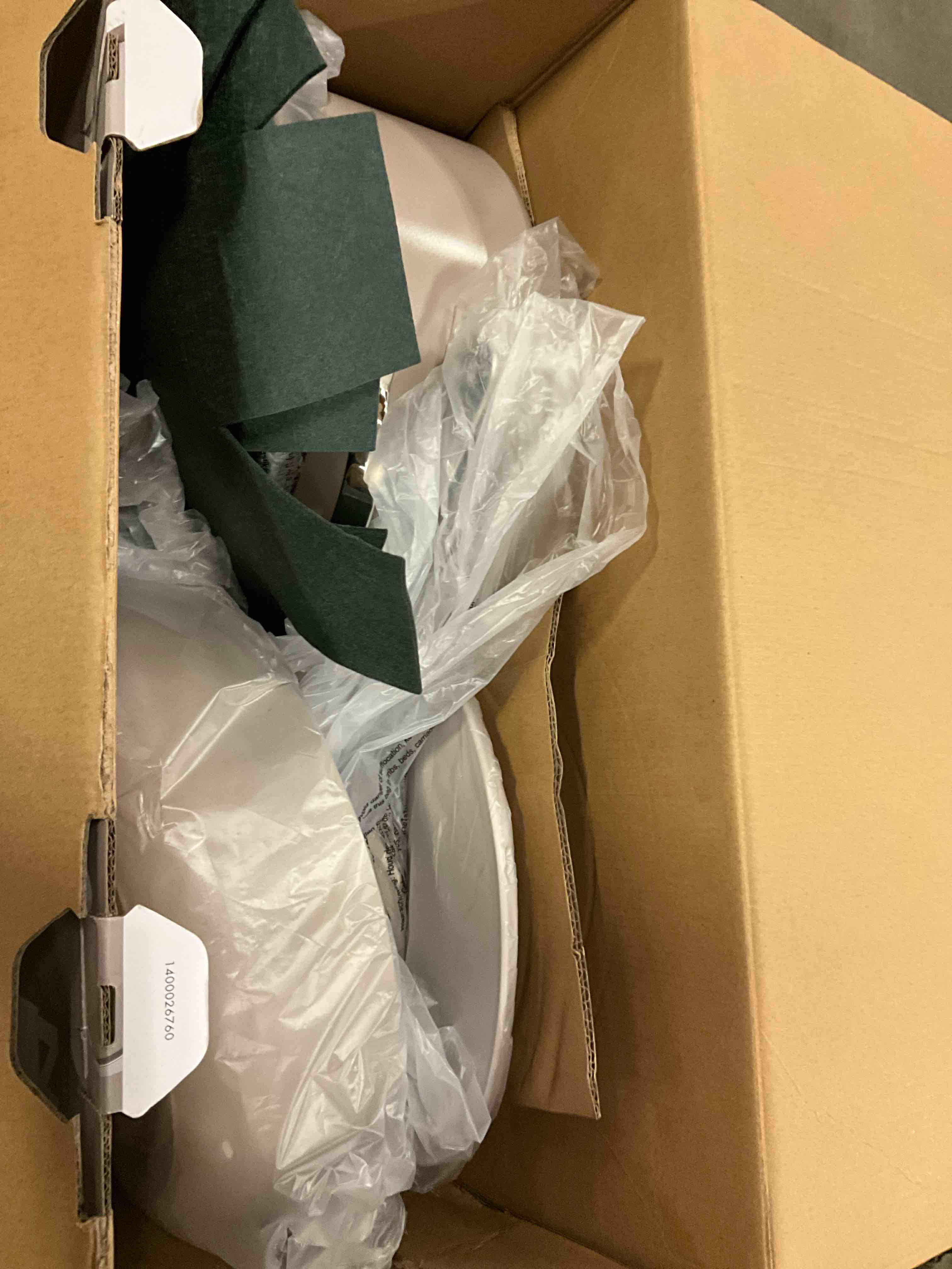 https://s3.amazonaws.com/lotting-images-prod/bidfta/PPE1793954_1754500071089.jpeg