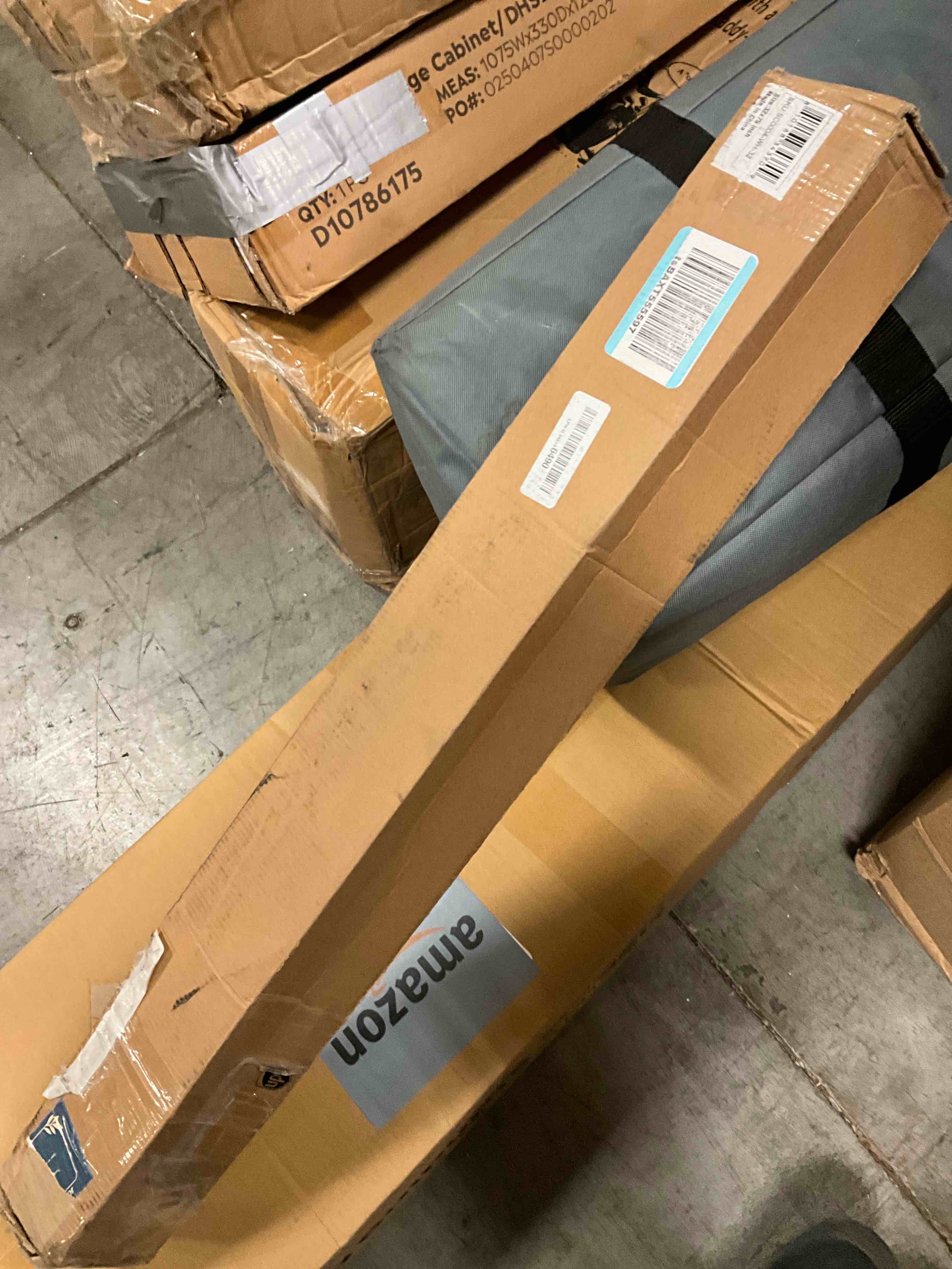 https://s3.amazonaws.com/lotting-images-prod/bidfta/PPE1794019_1754672972663.jpeg