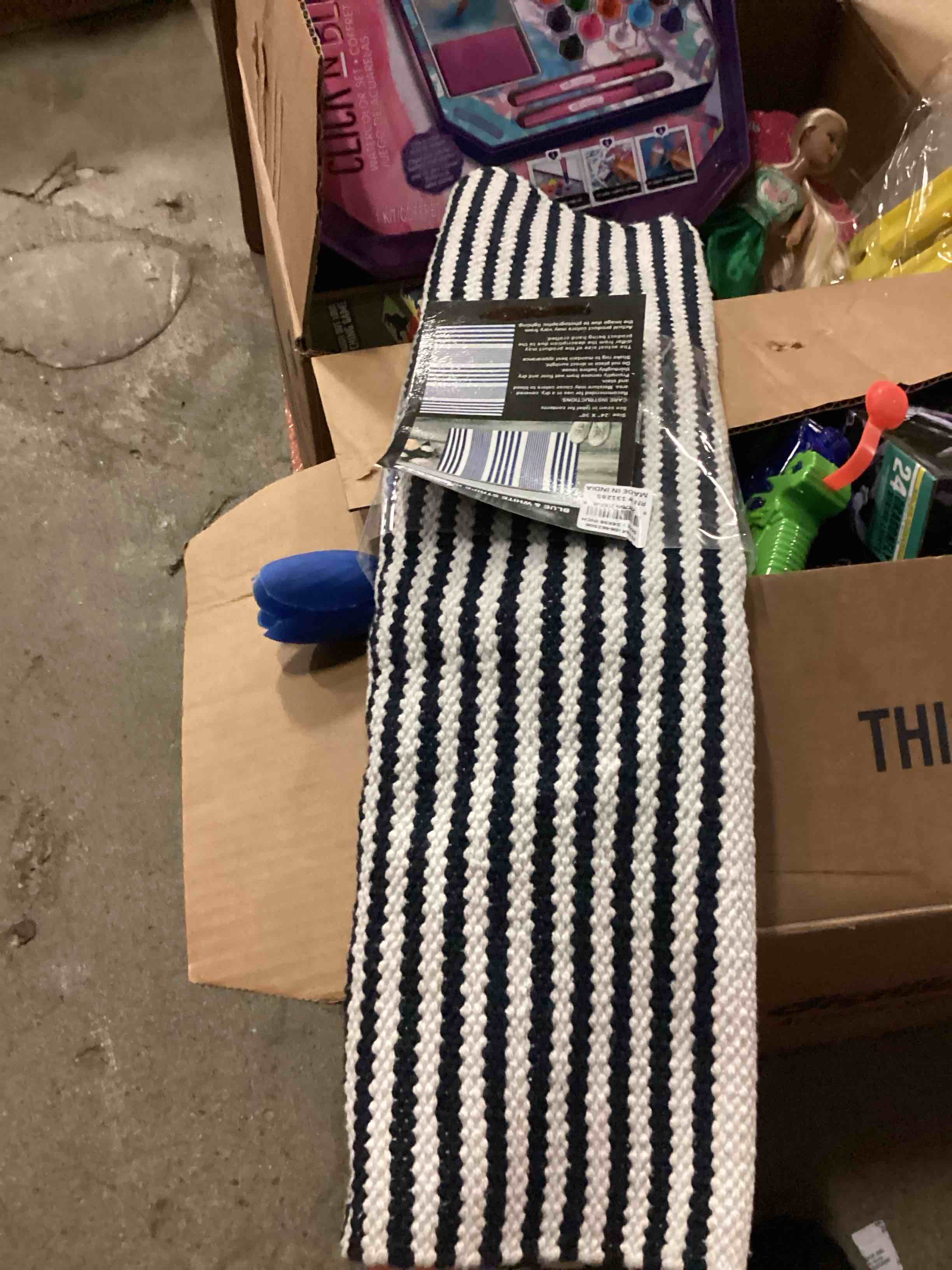 https://s3.amazonaws.com/lotting-images-prod/bidfta/PPE1794157_1755015731728.jpeg
