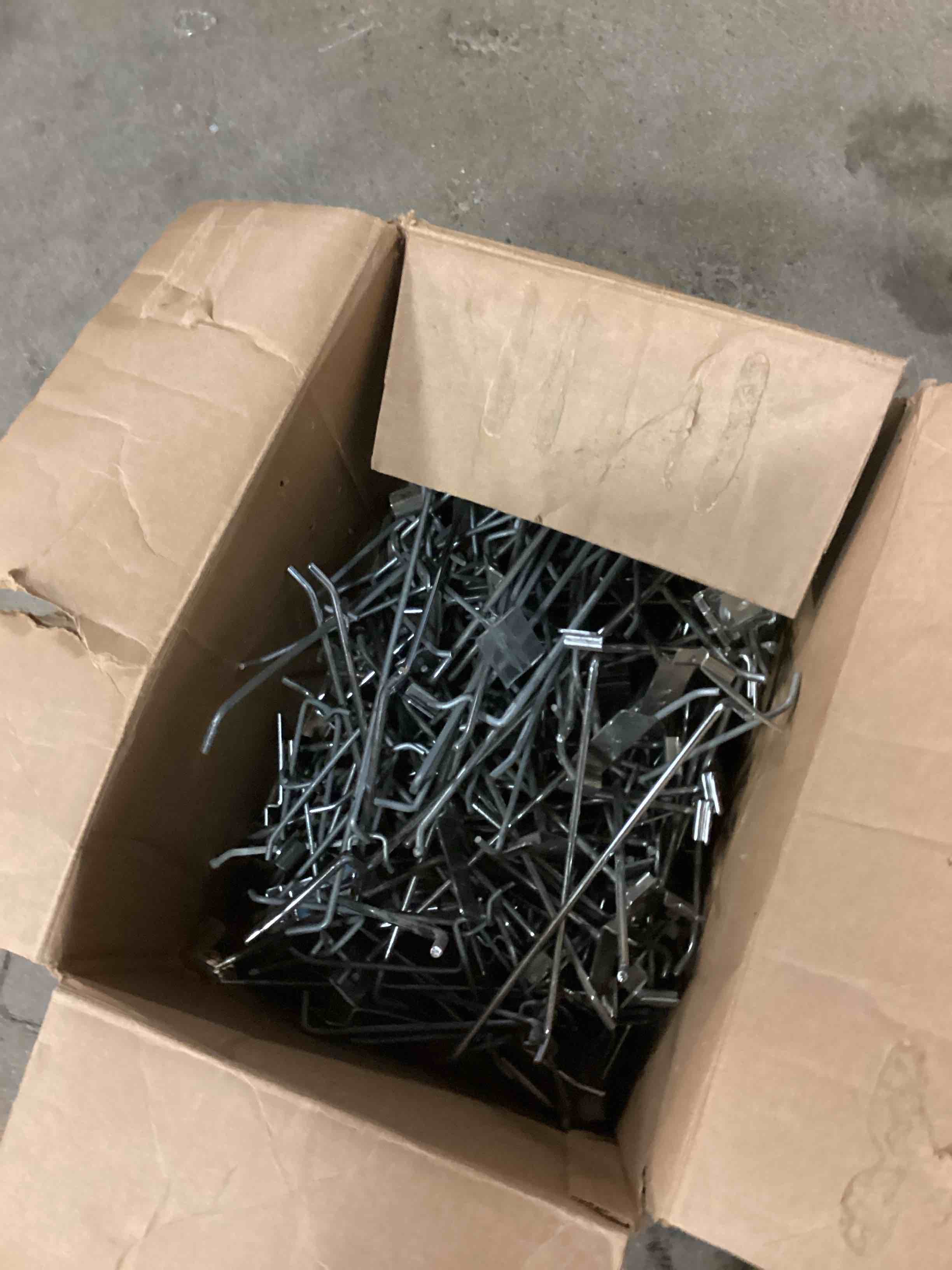 https://s3.amazonaws.com/lotting-images-prod/bidfta/PPE1794163_1755012029974.jpeg
