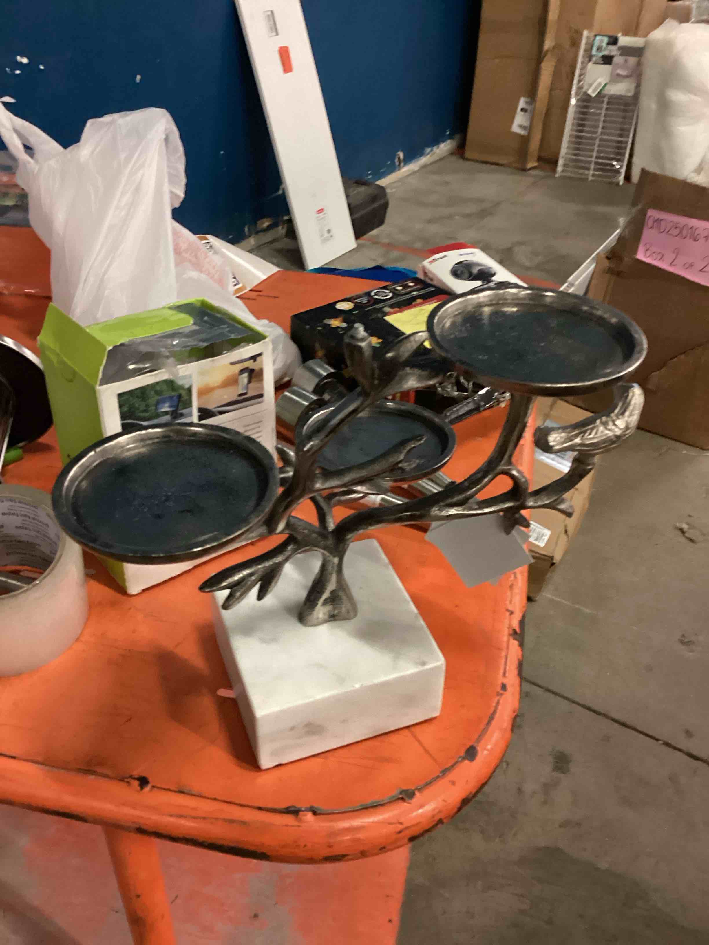 https://s3.amazonaws.com/lotting-images-prod/bidfta/PPE1794170_1755009962835.jpeg