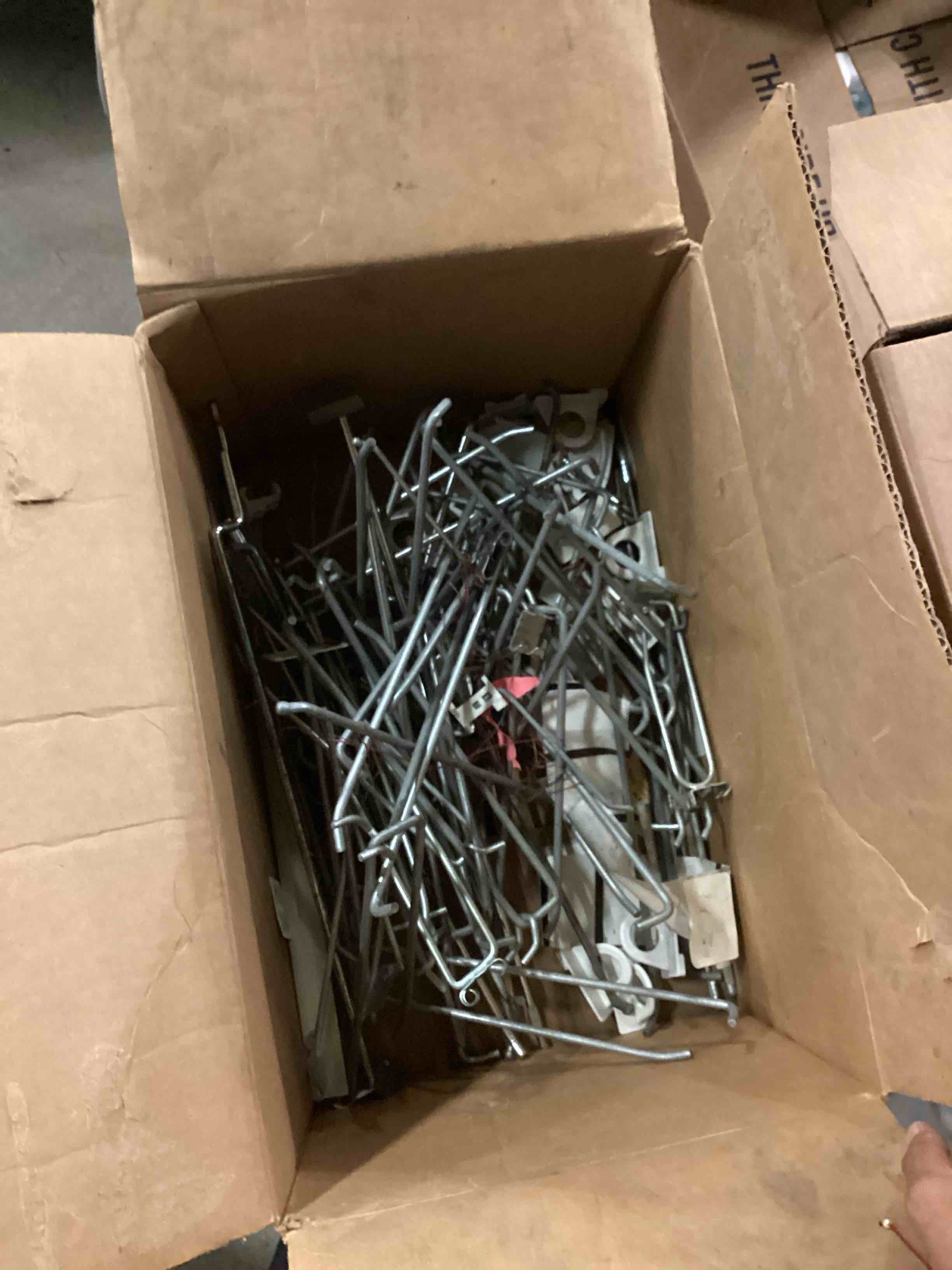 https://s3.amazonaws.com/lotting-images-prod/bidfta/PPE1794185_1755033237744.jpeg