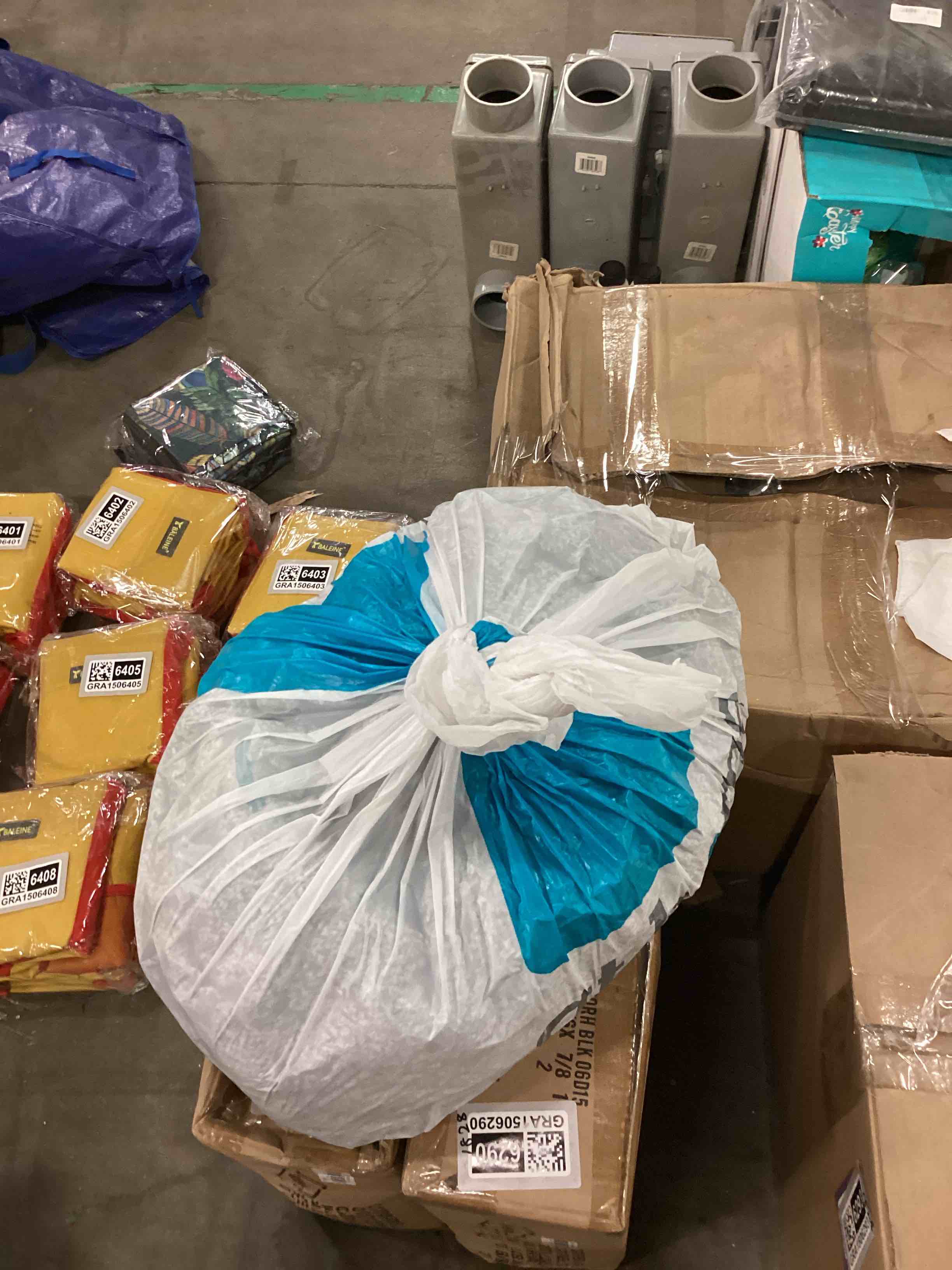 https://s3.amazonaws.com/lotting-images-prod/bidfta/PPE1794208_1755887731567.jpeg