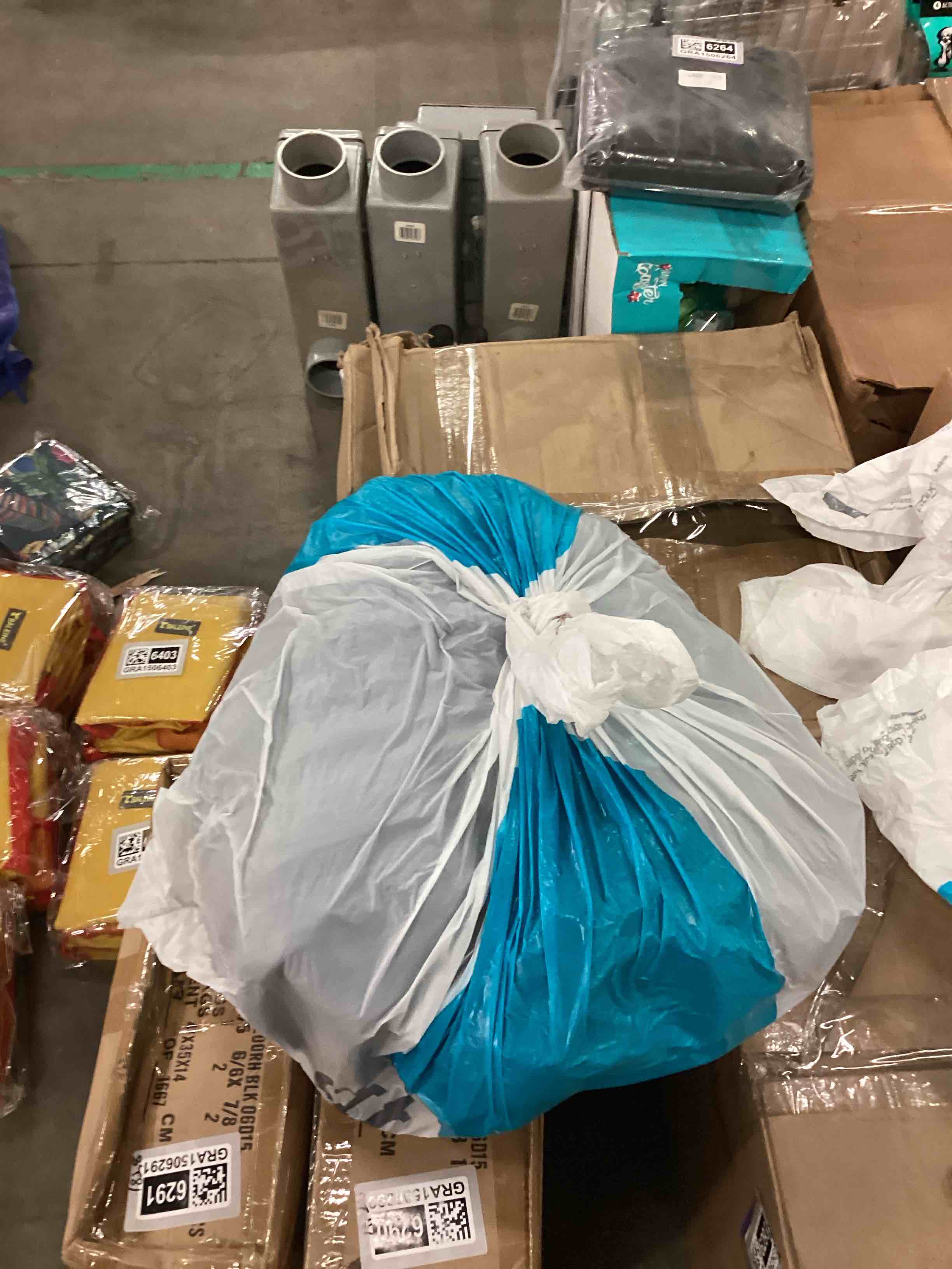https://s3.amazonaws.com/lotting-images-prod/bidfta/PPE1794209_1755887345657.jpeg