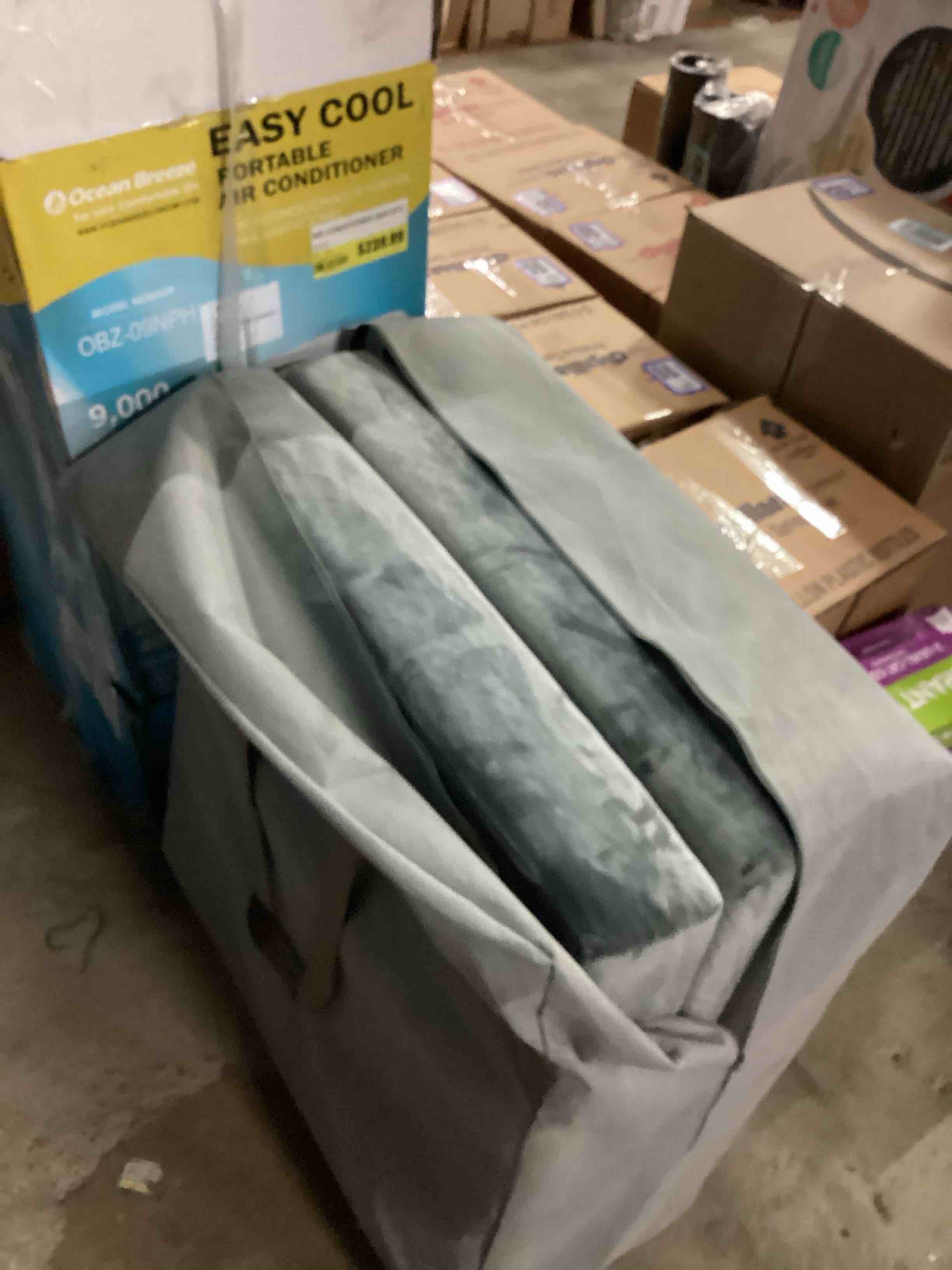 https://s3.amazonaws.com/lotting-images-prod/bidfta/PPE1794214_1755106371254.jpeg