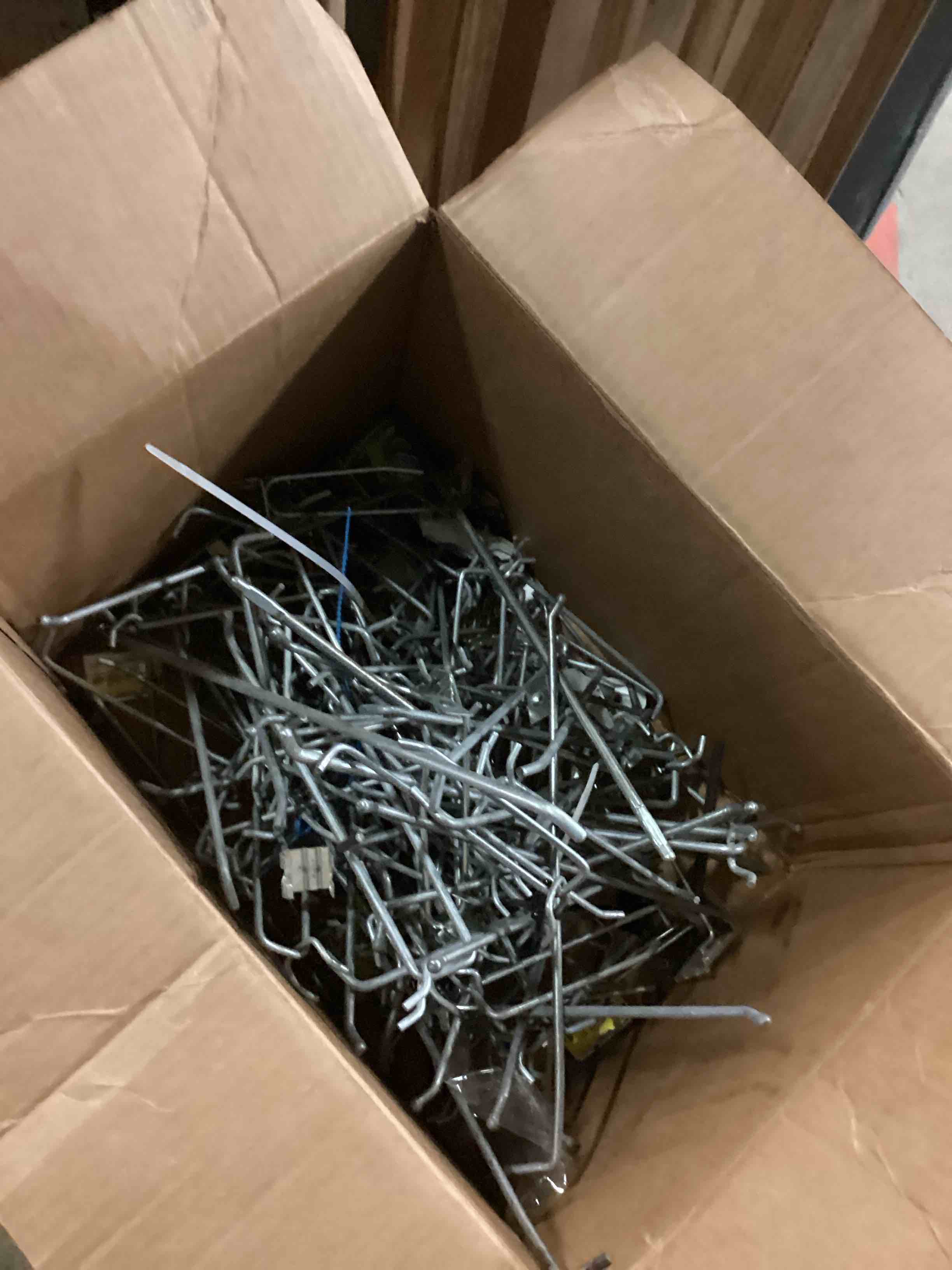https://s3.amazonaws.com/lotting-images-prod/bidfta/PPE1794247_1755098762979.jpeg