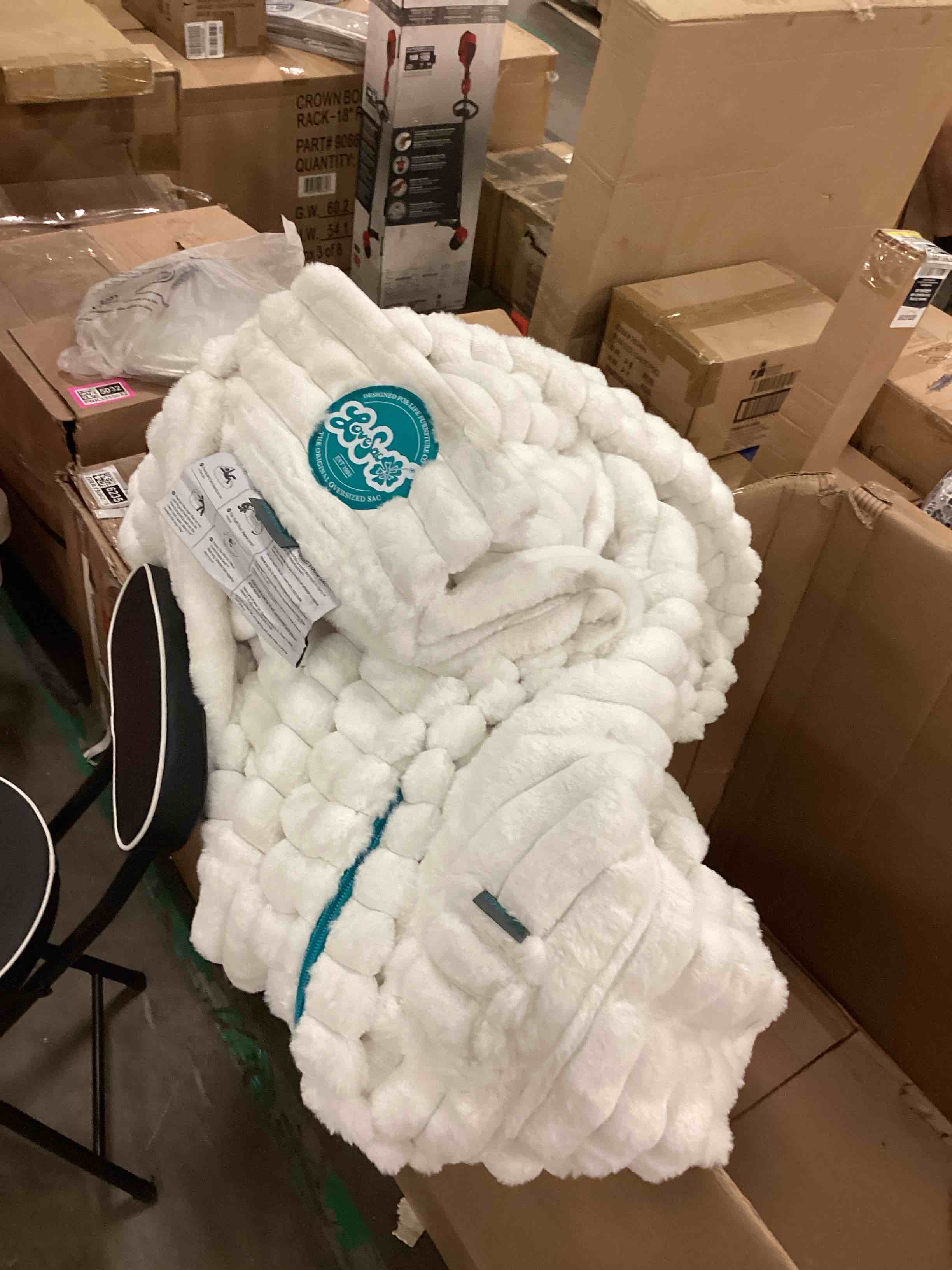https://s3.amazonaws.com/lotting-images-prod/bidfta/PPE1794585_1755891769968.jpeg