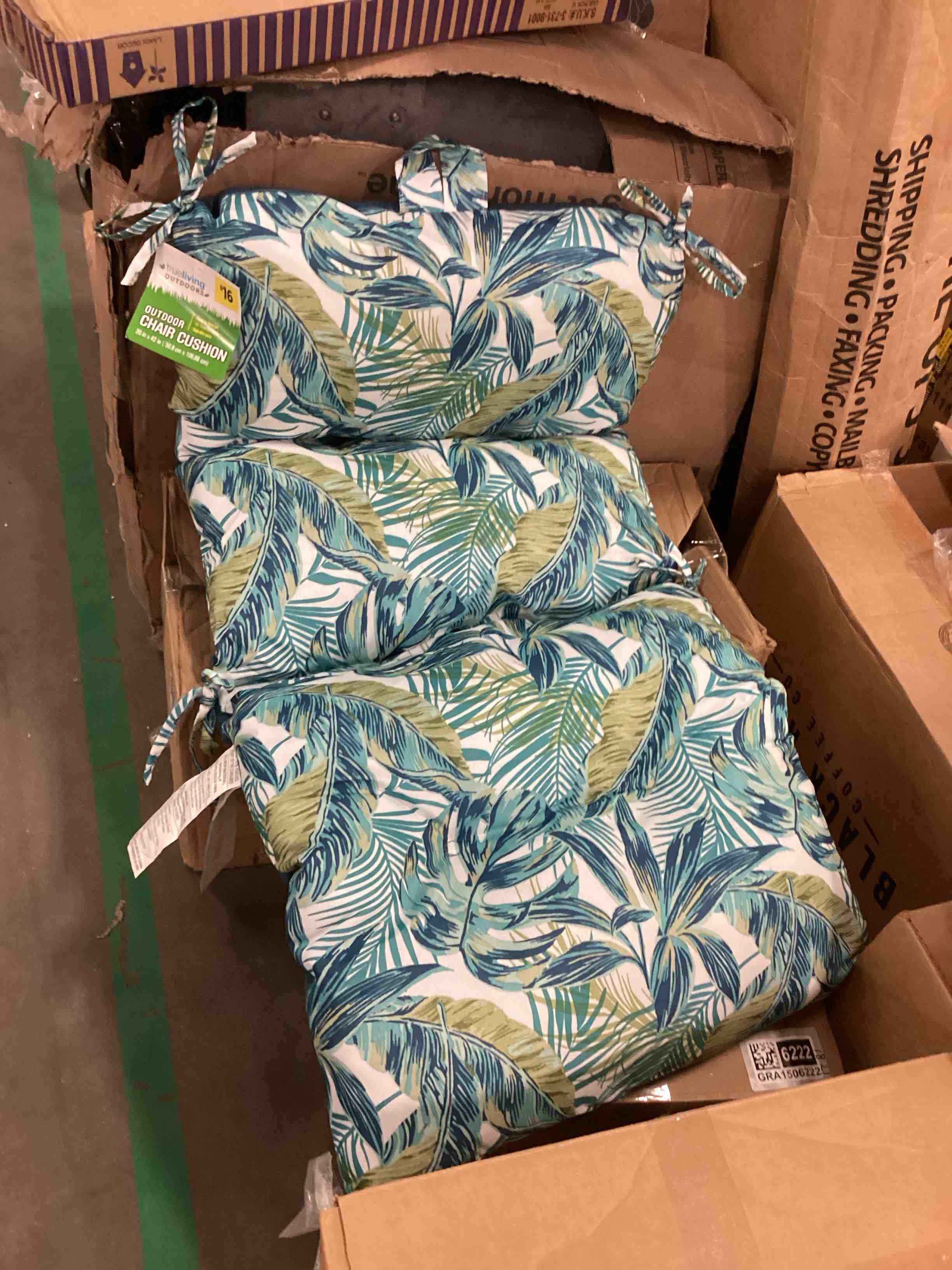 https://s3.amazonaws.com/lotting-images-prod/bidfta/PPE1794687_1756141179410.jpeg