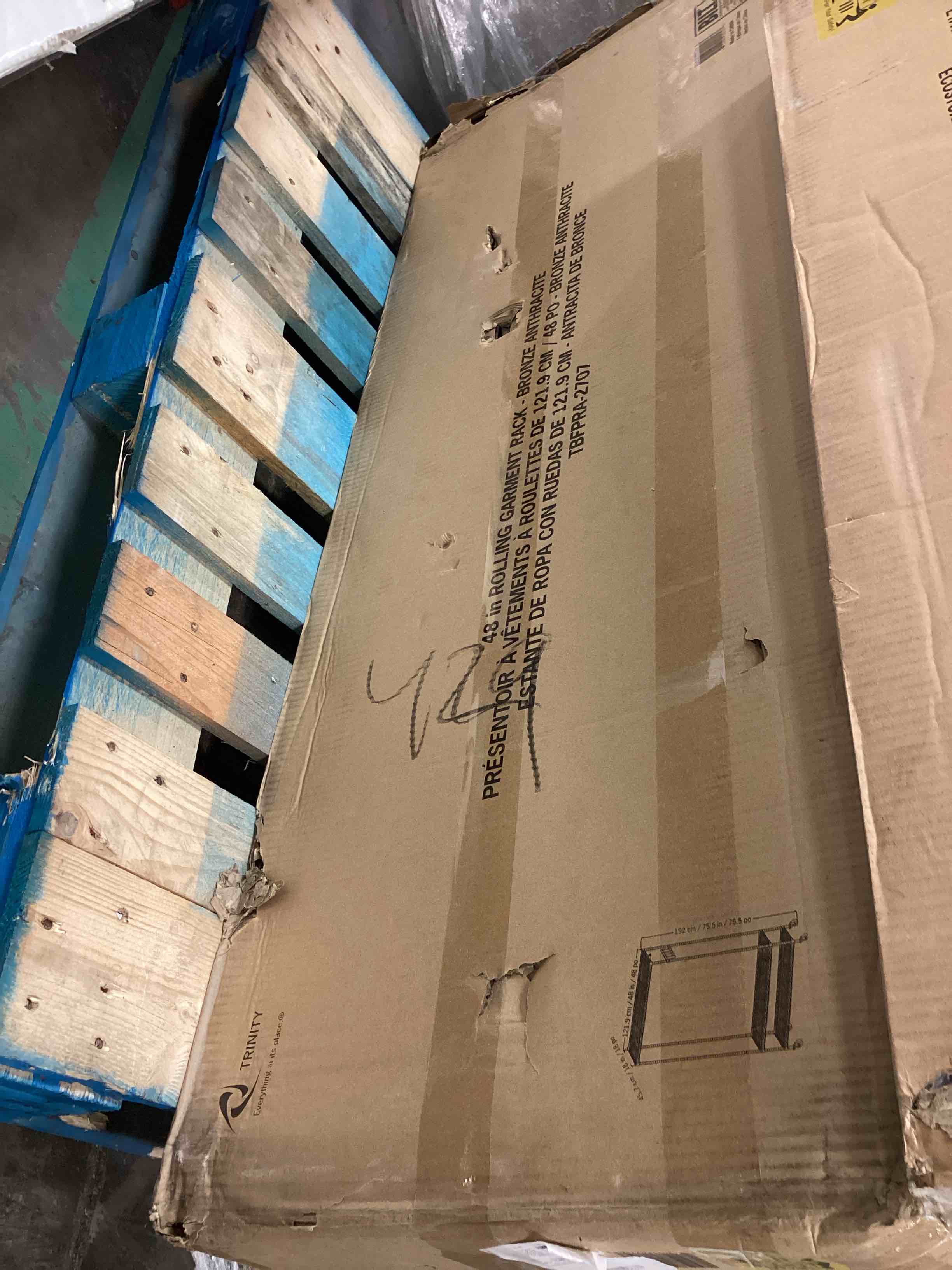 https://s3.amazonaws.com/lotting-images-prod/bidfta/PPE1794696_1756141920049.jpeg