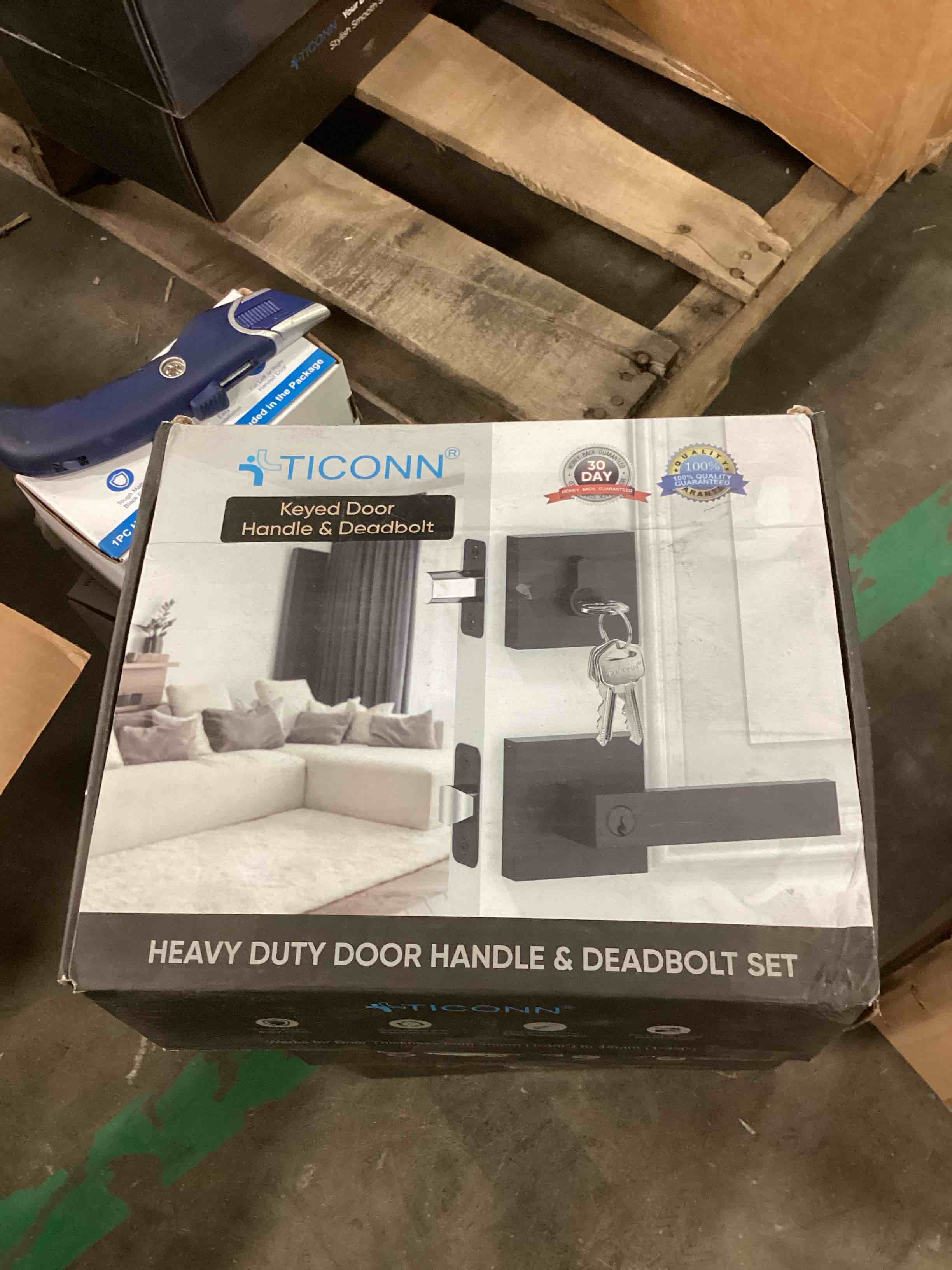 https://s3.amazonaws.com/lotting-images-prod/bidfta/PPE1794765_1756156737373.jpeg
