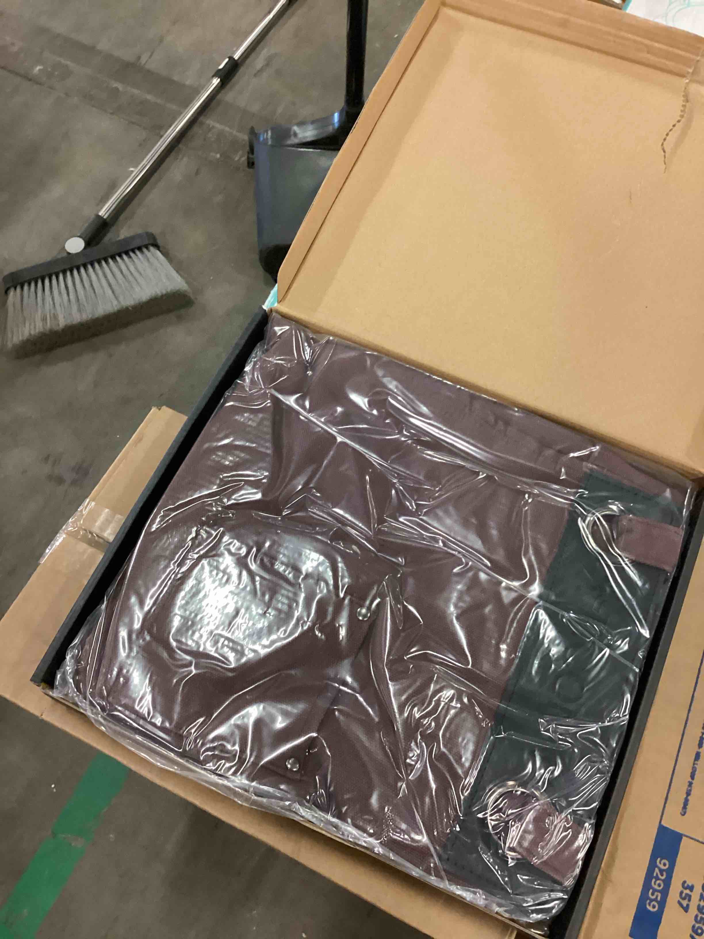 https://s3.amazonaws.com/lotting-images-prod/bidfta/PPE1794958_1756244481540.jpeg