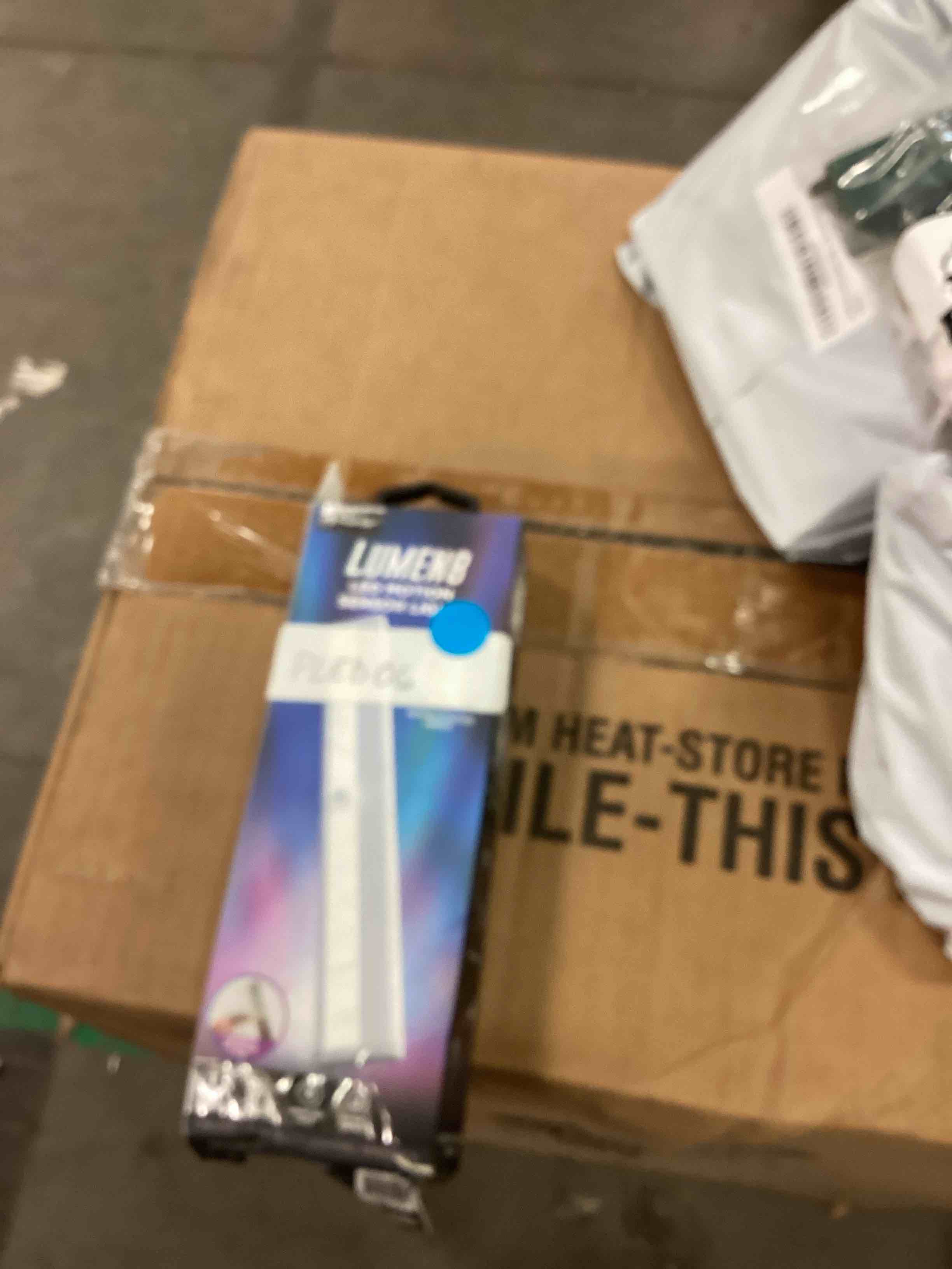 https://s3.amazonaws.com/lotting-images-prod/bidfta/PPE1794964_1756245365431.jpeg