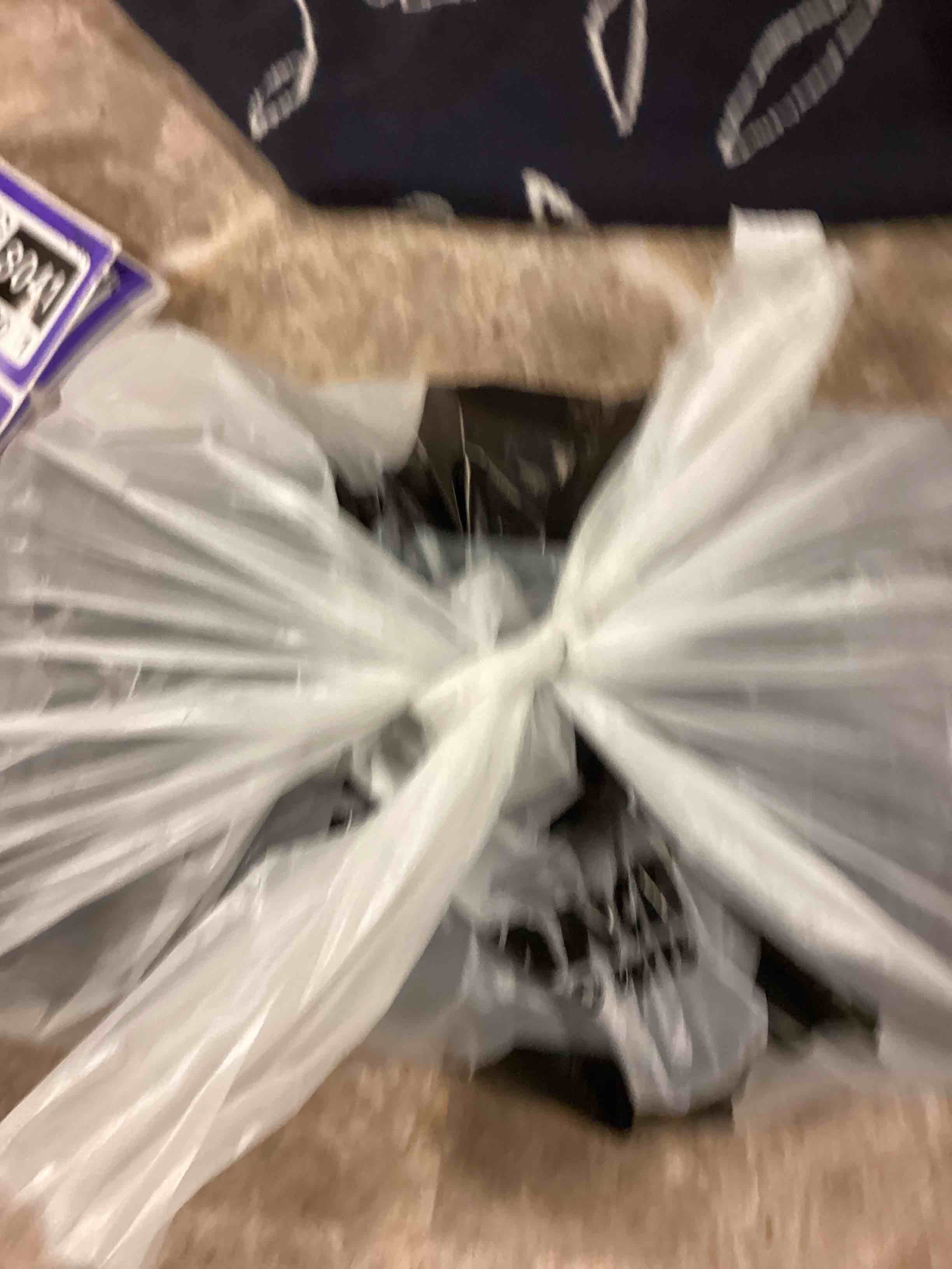 https://s3.amazonaws.com/lotting-images-prod/bidfta/PPE1798041_1750688090205.jpeg