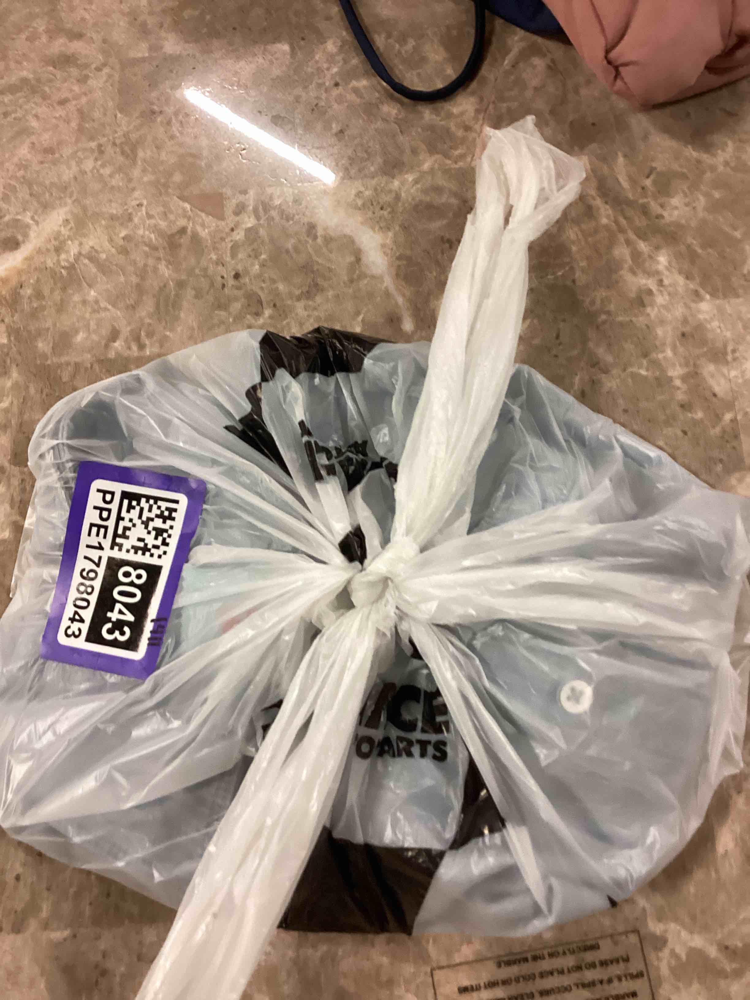 https://s3.amazonaws.com/lotting-images-prod/bidfta/PPE1798043_1750688388340.jpeg