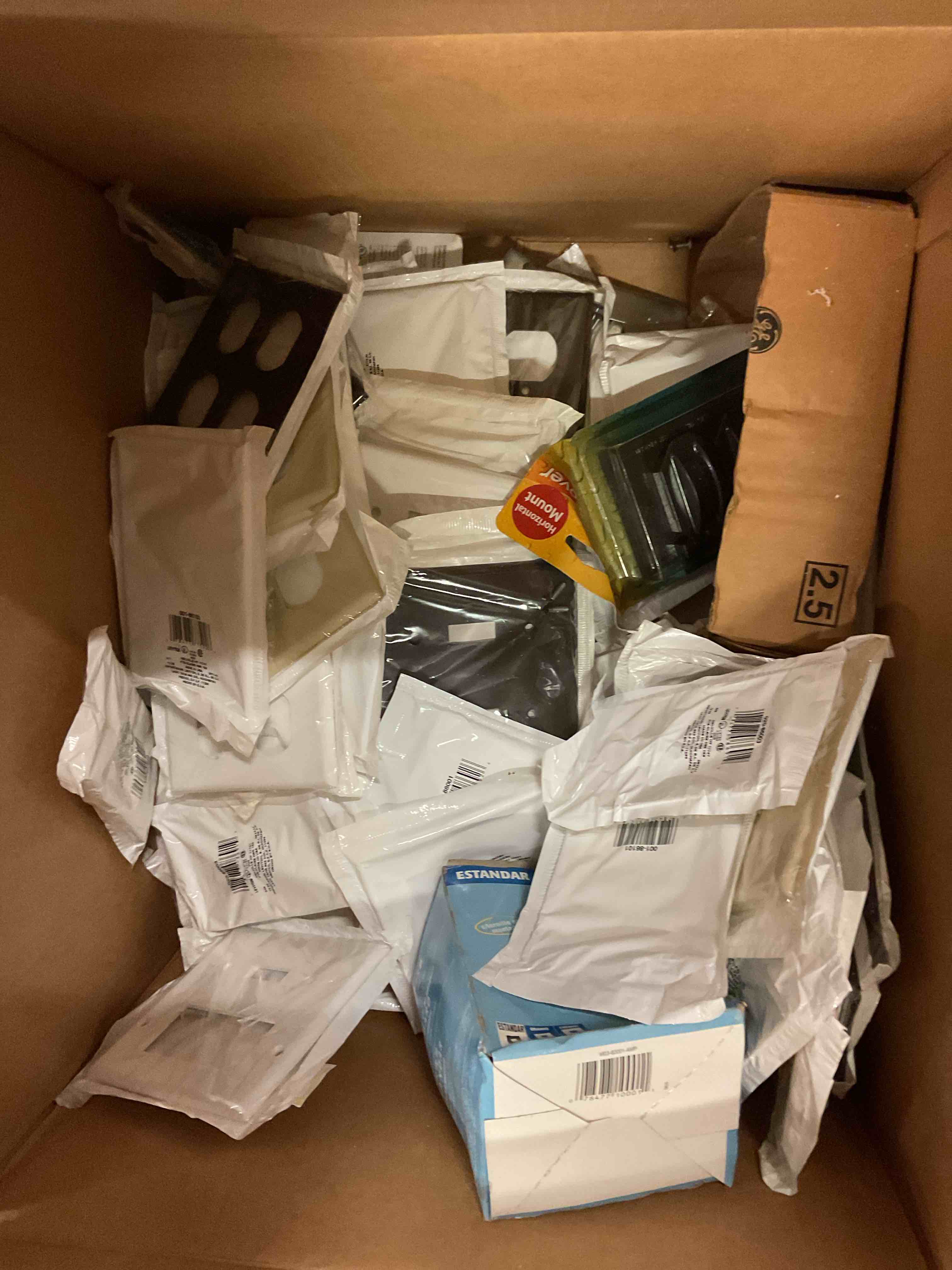 https://s3.amazonaws.com/lotting-images-prod/bidfta/PPE1798673_1751643424914.jpeg