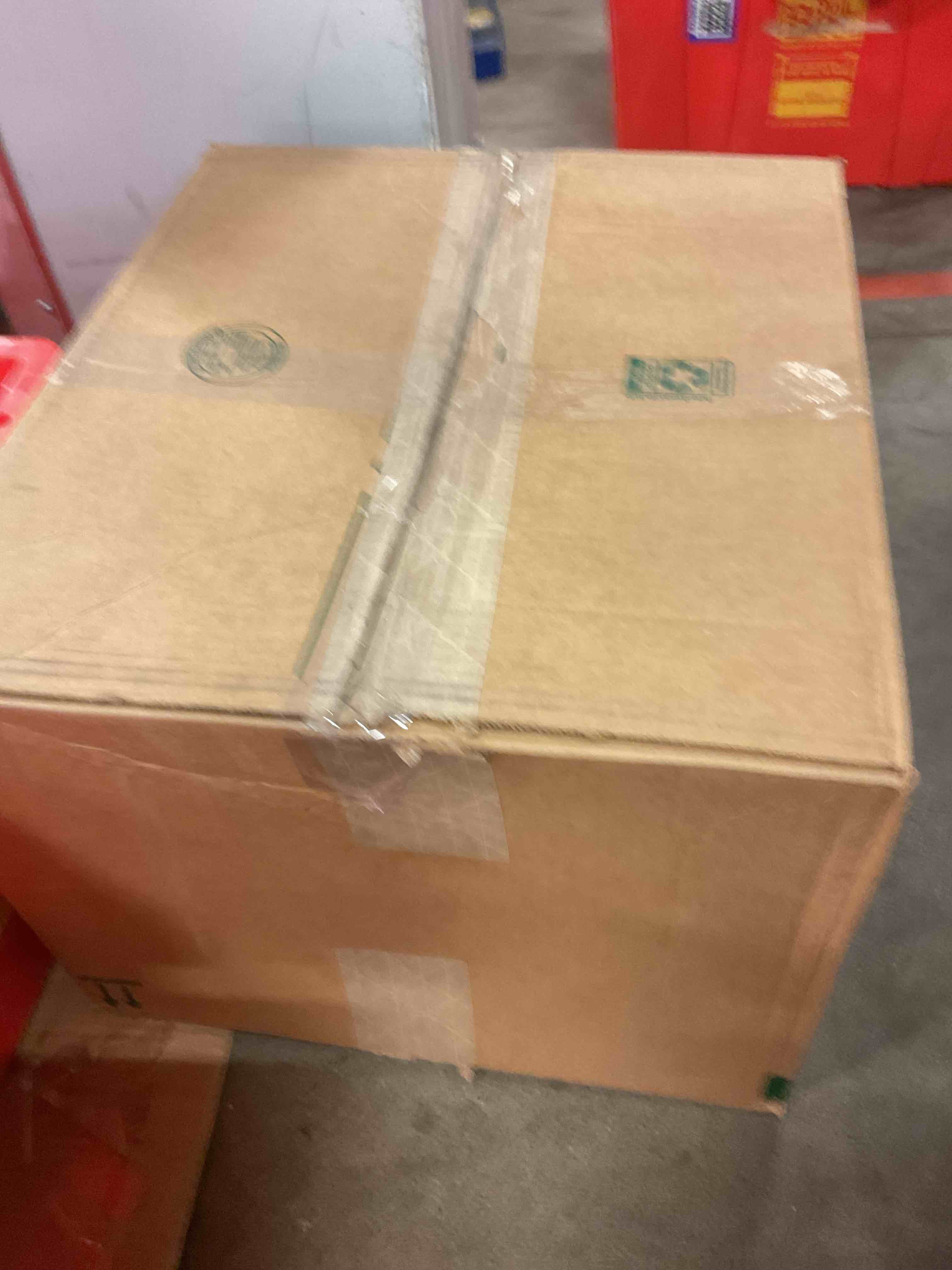 https://s3.amazonaws.com/lotting-images-prod/bidfta/PPE1798673_1751643927101.jpeg