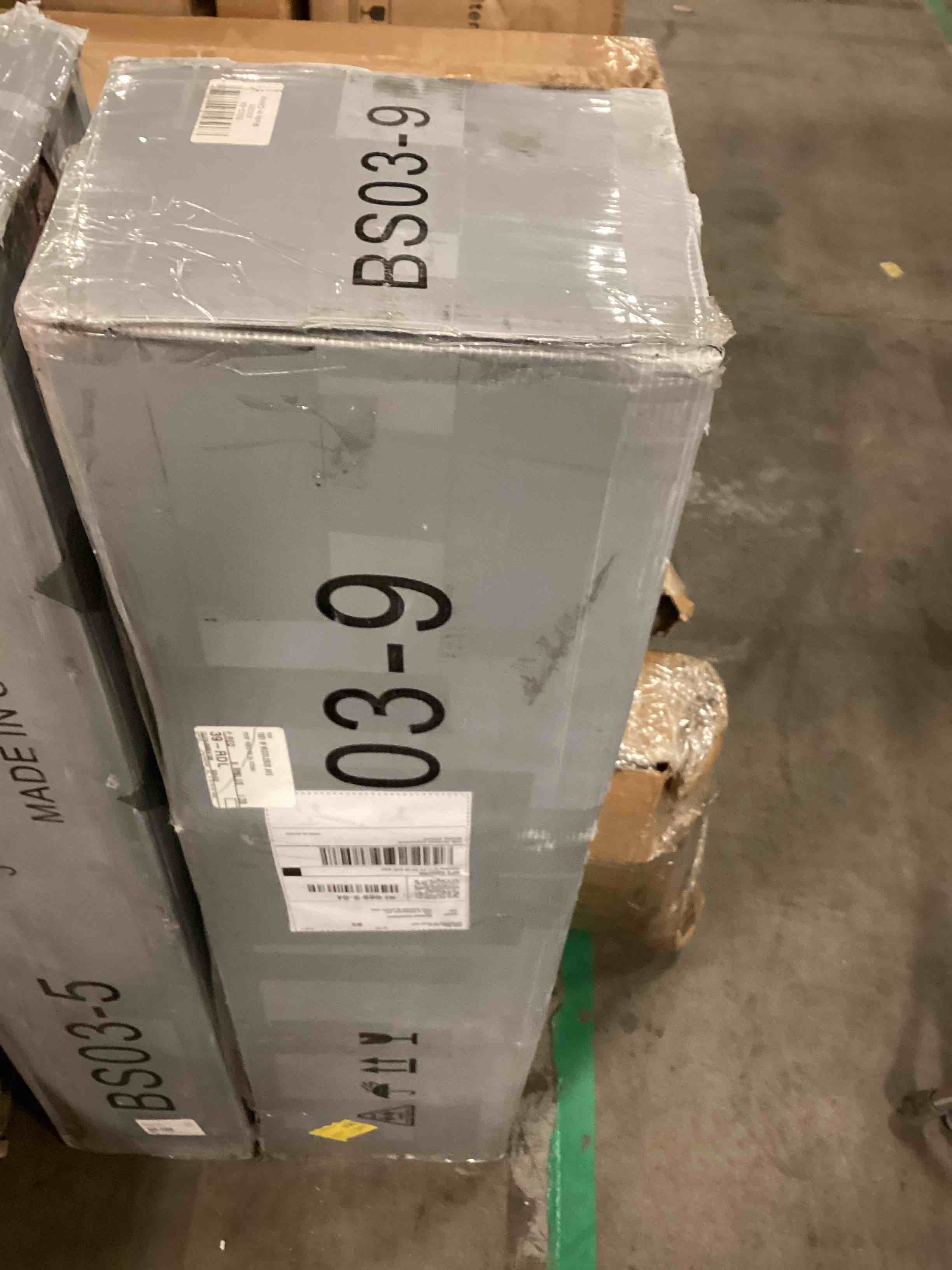 https://s3.amazonaws.com/lotting-images-prod/bidfta/PPE1799069_1752597656497.jpeg