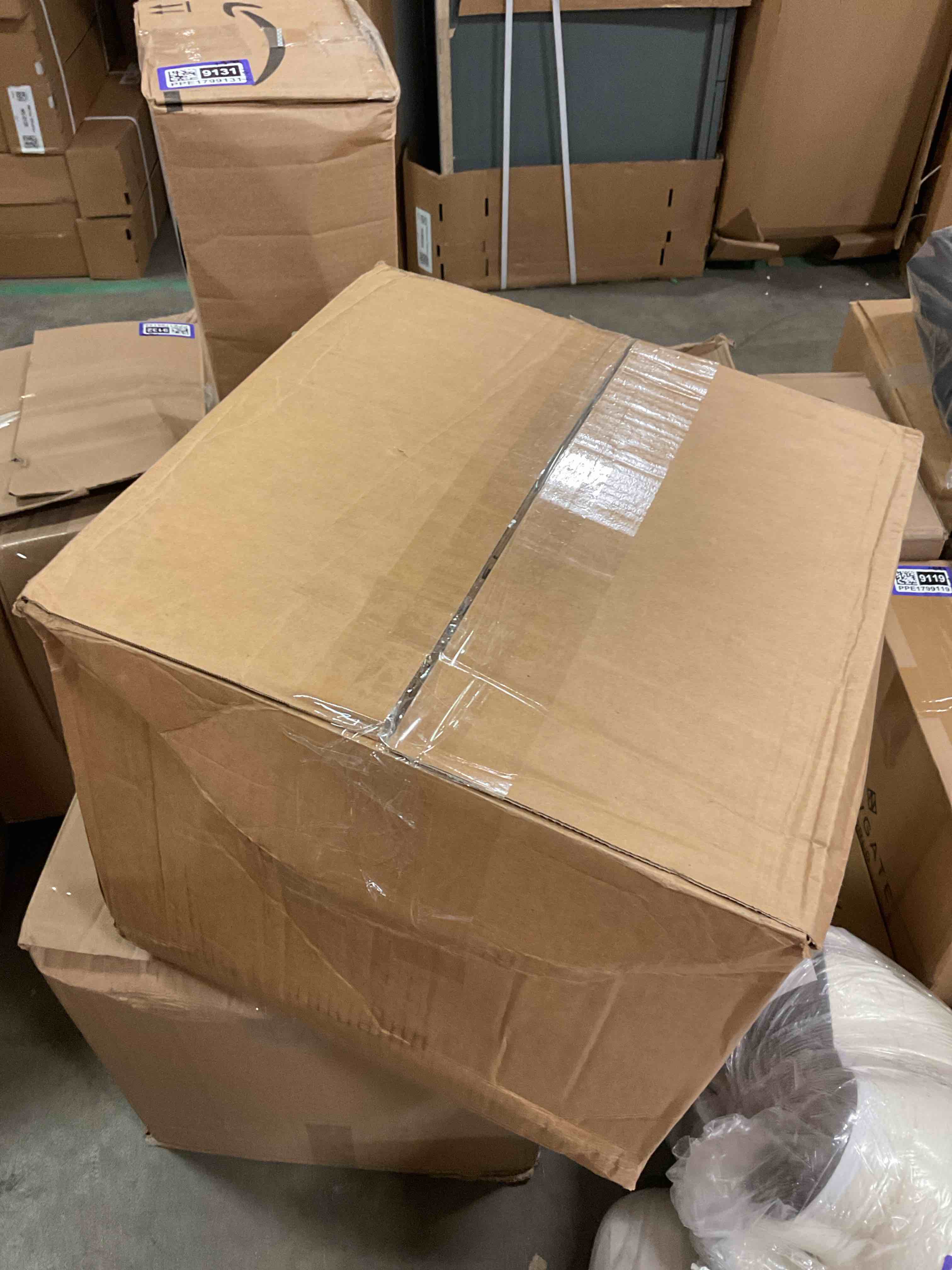 https://s3.amazonaws.com/lotting-images-prod/bidfta/PPE1799133_1752776327183.jpeg