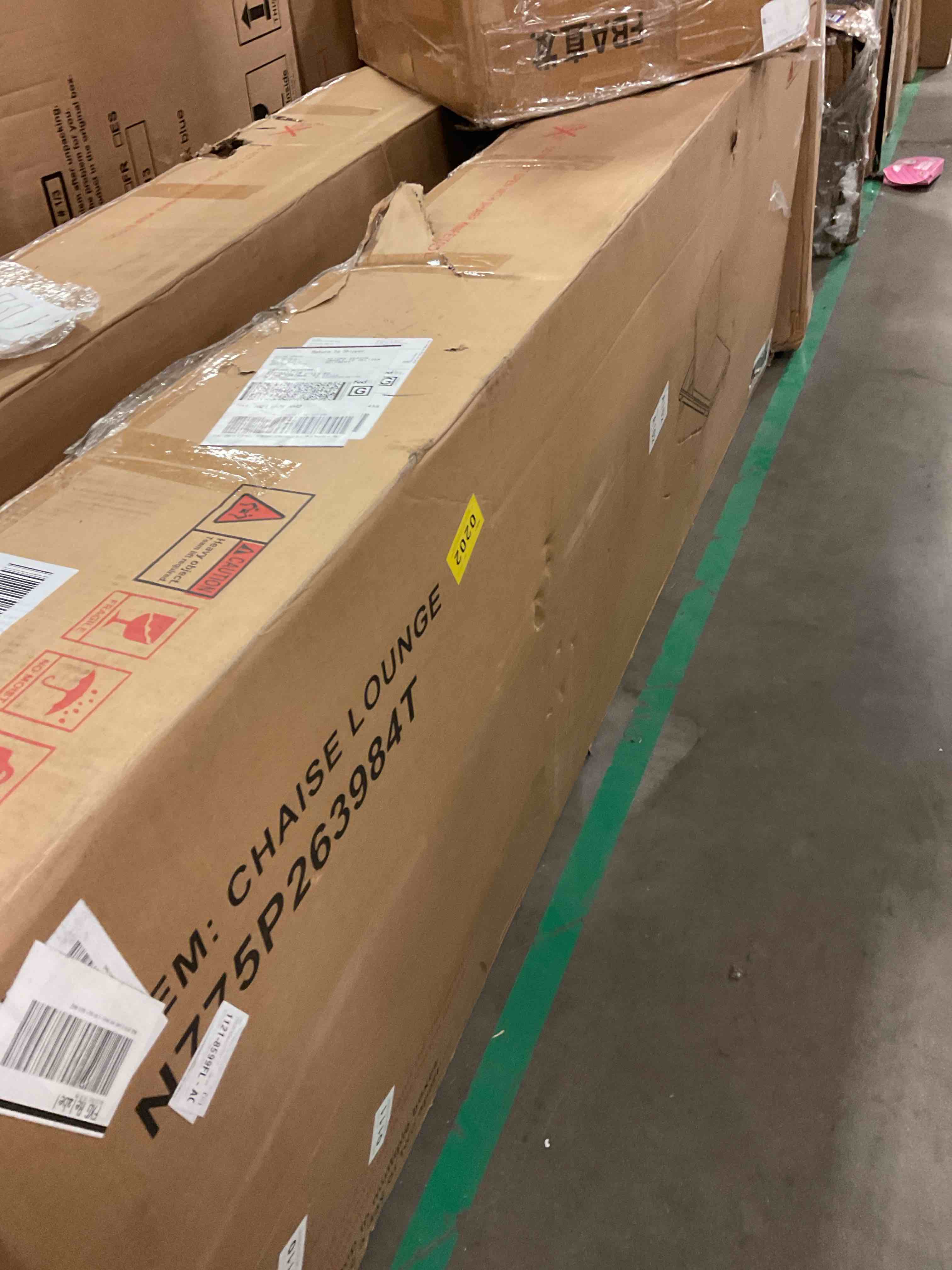 https://s3.amazonaws.com/lotting-images-prod/bidfta/PPE1799164_1752787253876.jpeg