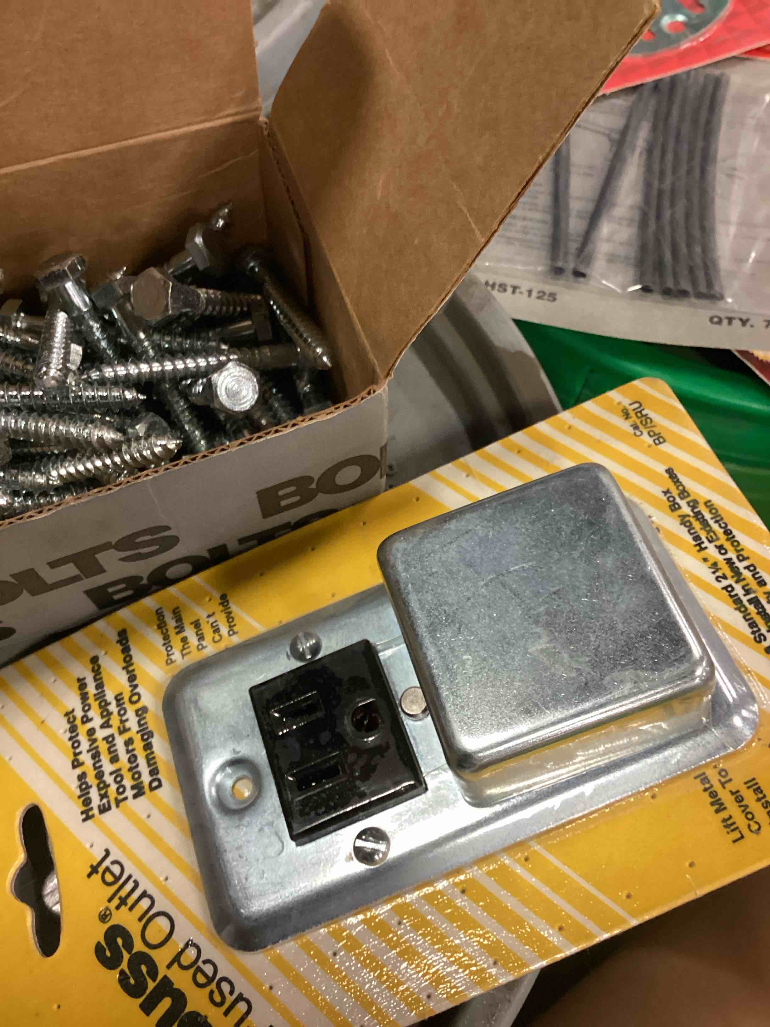 https://s3.amazonaws.com/lotting-images-prod/bidfta/PPE1799326_1754580127434.jpeg