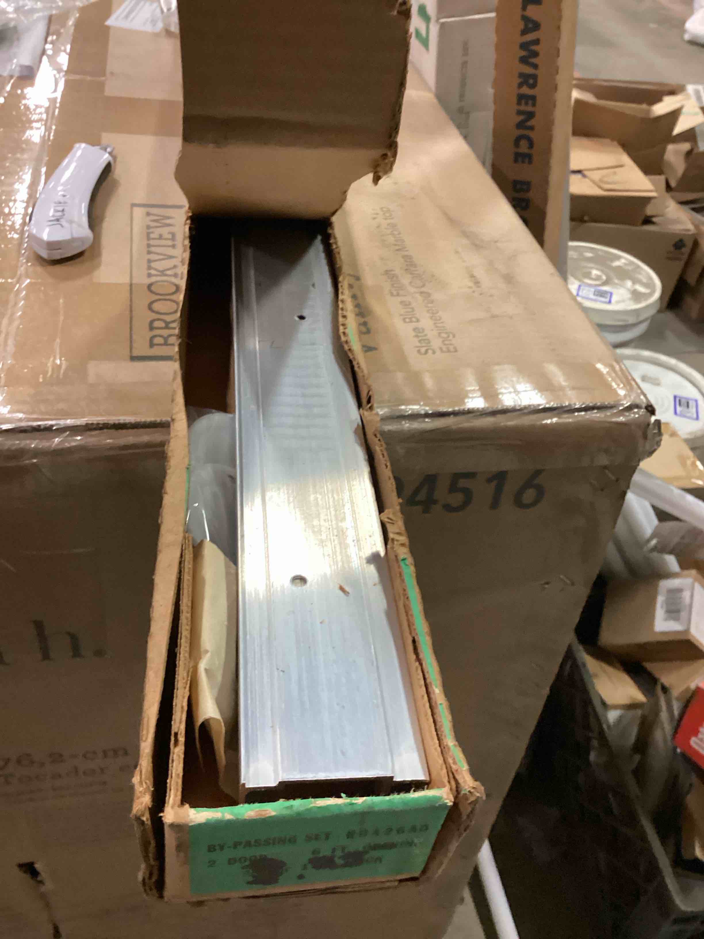https://s3.amazonaws.com/lotting-images-prod/bidfta/PPE1799334_1754581529806.jpeg