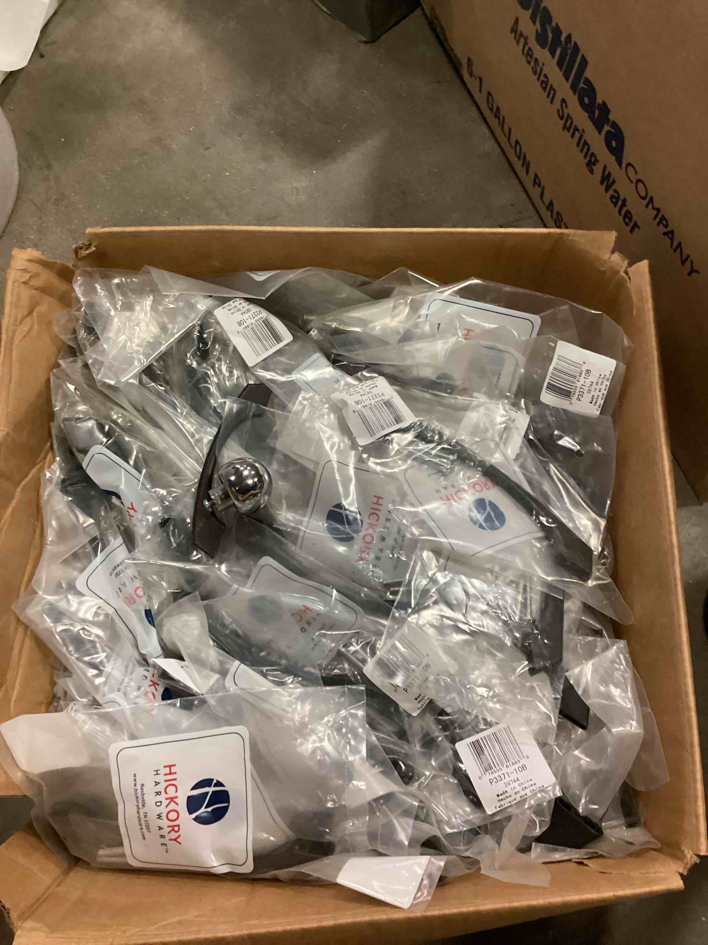 https://s3.amazonaws.com/lotting-images-prod/bidfta/PPE1799347_1754591492788.jpeg