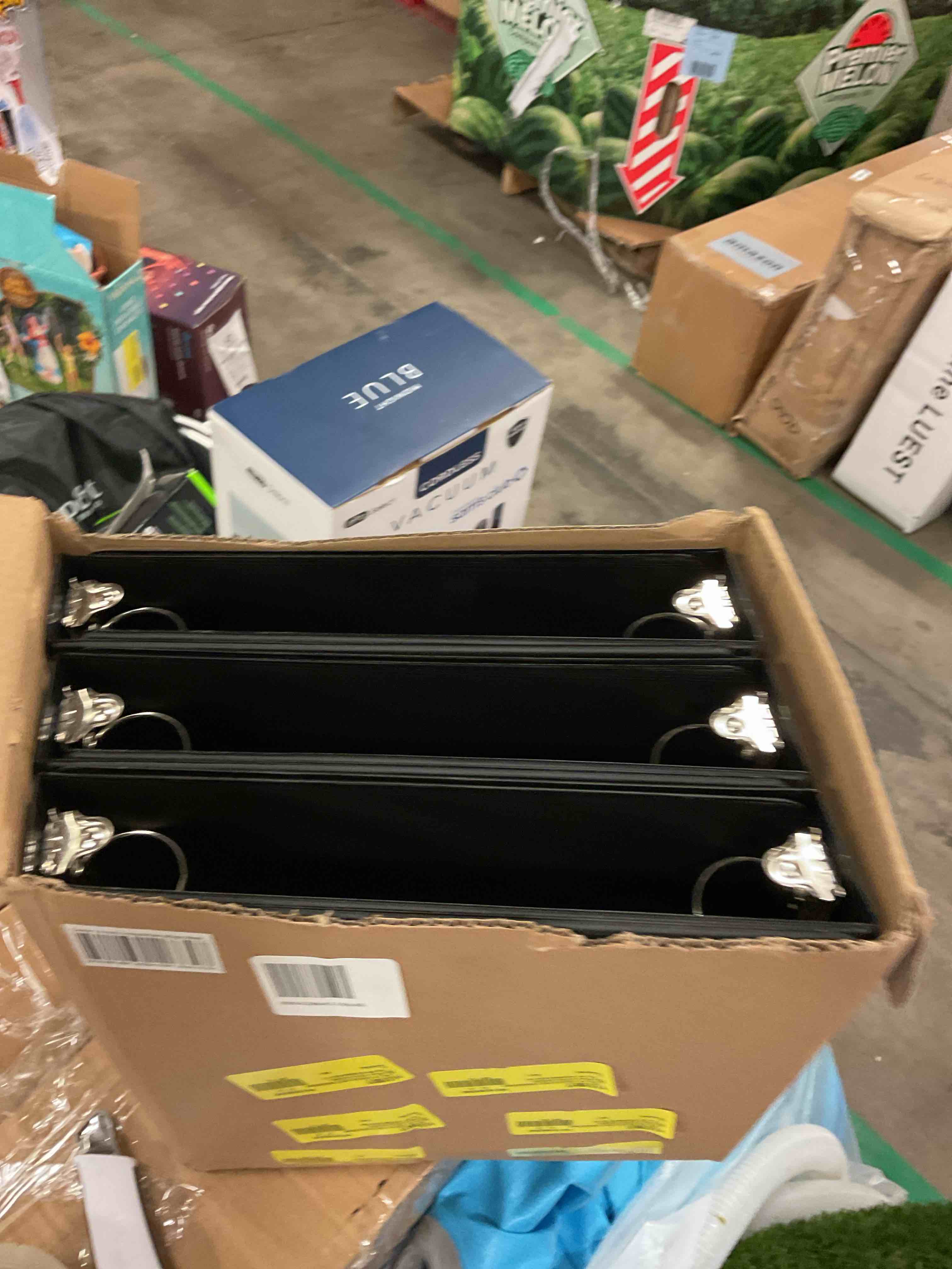 https://s3.amazonaws.com/lotting-images-prod/bidfta/PPE1799463_1755010689349.jpeg