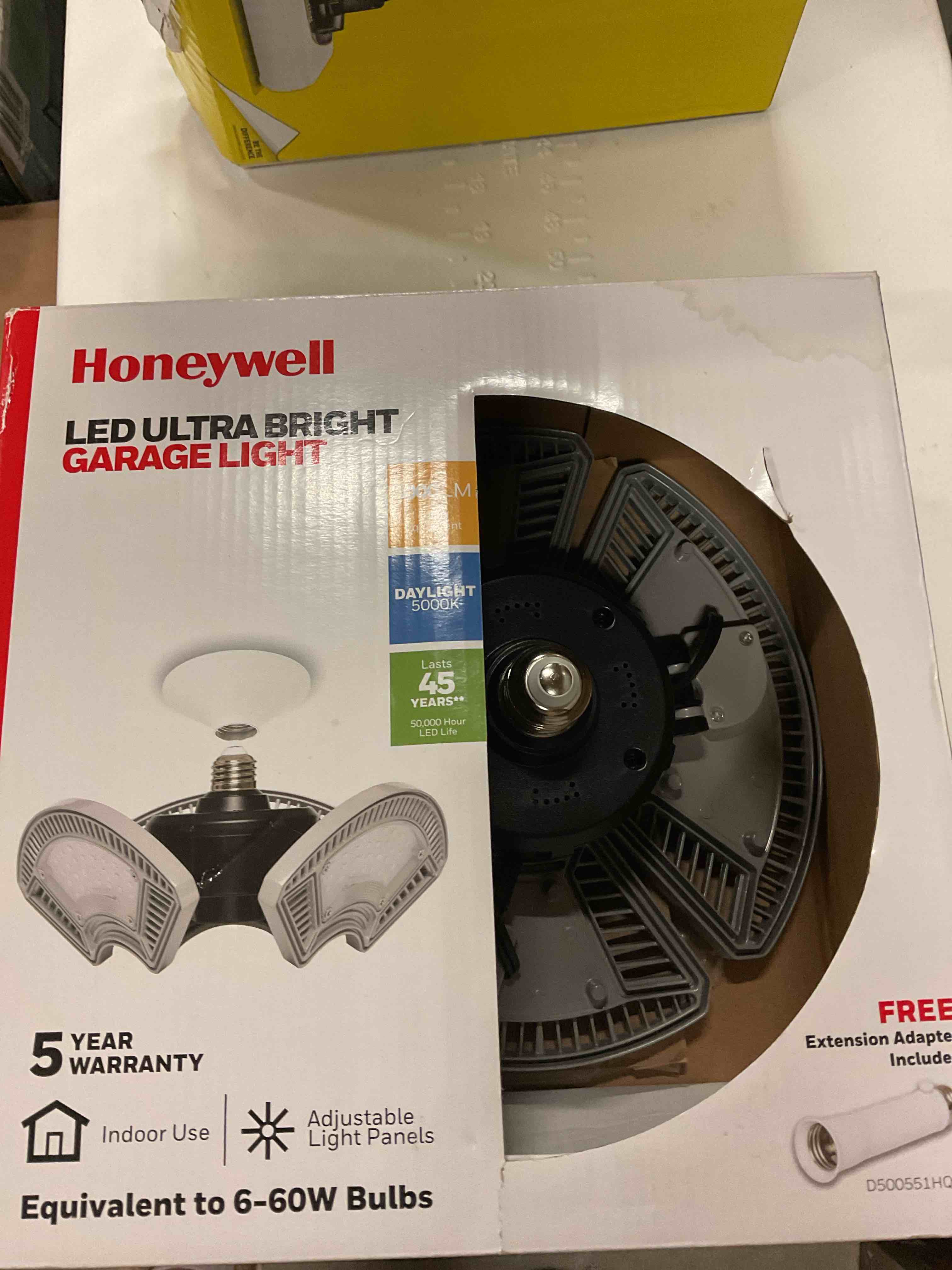 https://s3.amazonaws.com/lotting-images-prod/bidfta/PPE1799469_1755011474902.jpeg