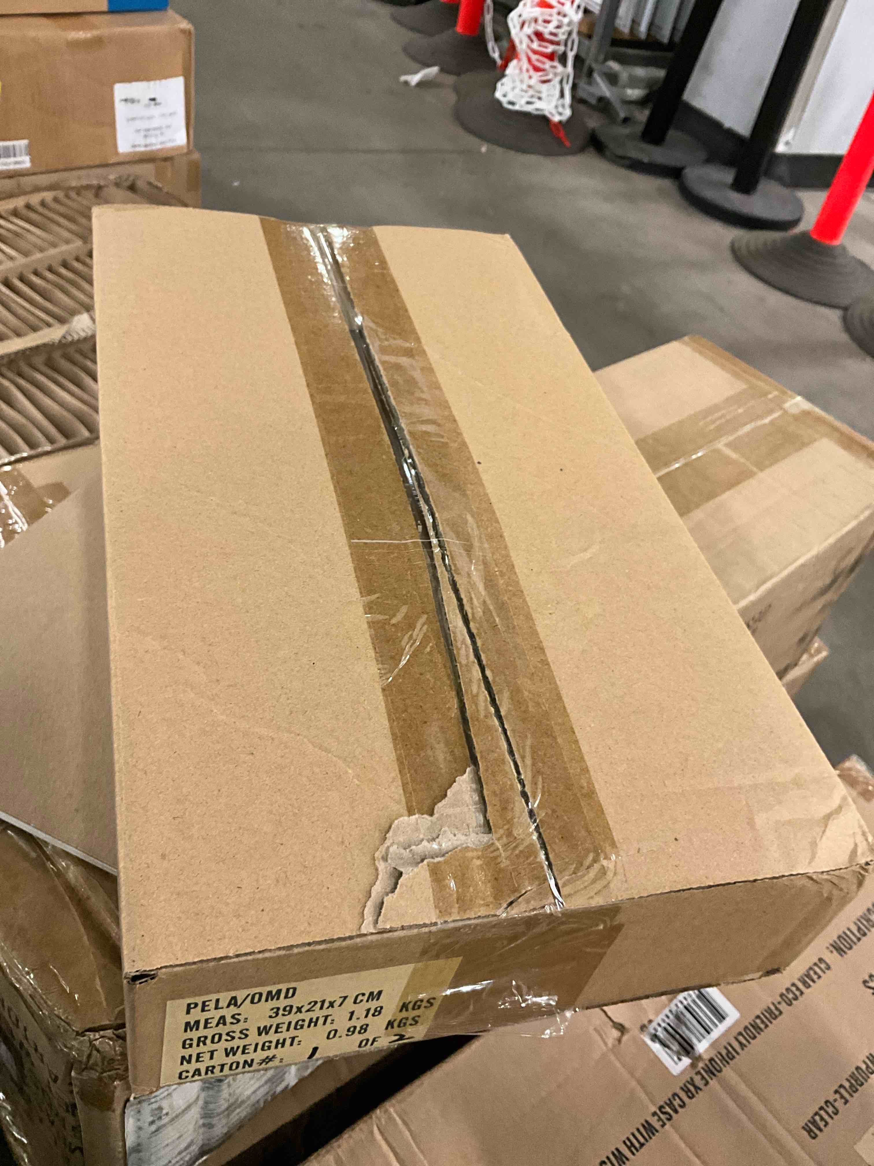 https://s3.amazonaws.com/lotting-images-prod/bidfta/PPE1799632_1755279634184.jpeg